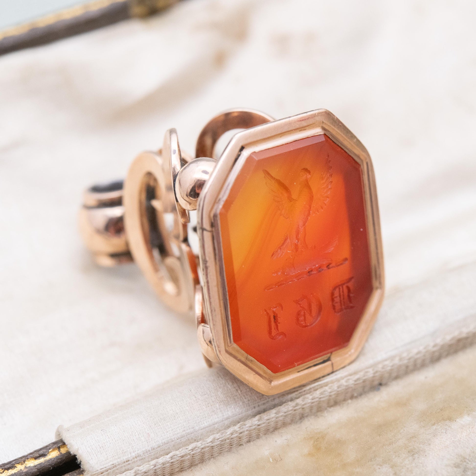 Antique Victorian 9ct Gold Carnelian Watch Fob Pendant with Carved Bird Seal