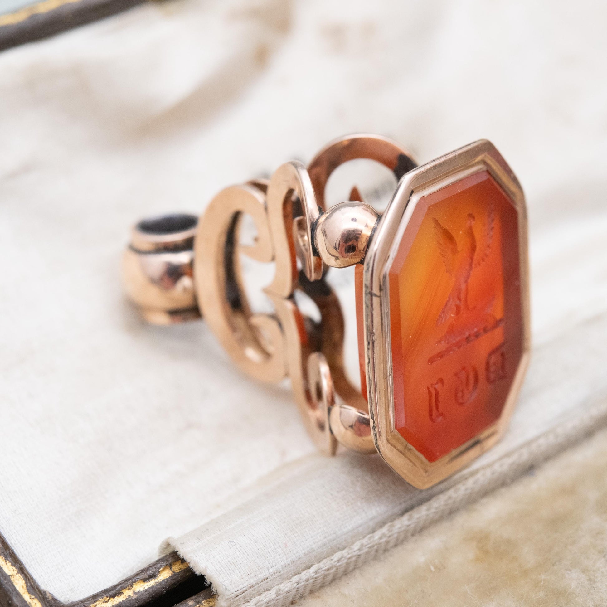 Antique Victorian 9ct Gold Carnelian Watch Fob Pendant with Carved Bird Seal