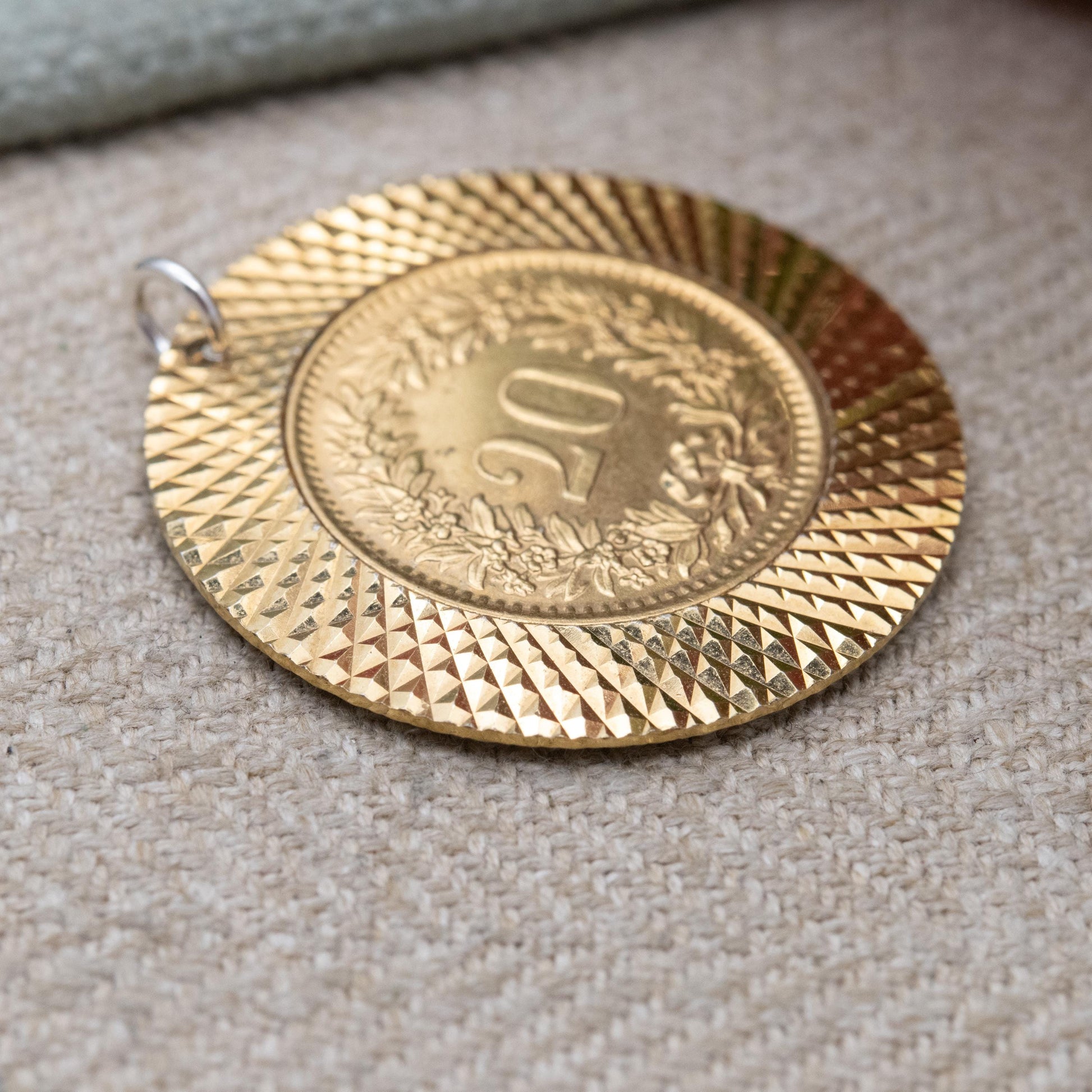 Vintage Gold Plated Swiss Coin Pendant 20 Rappen 1965 - Mid-Century Pendant Mount