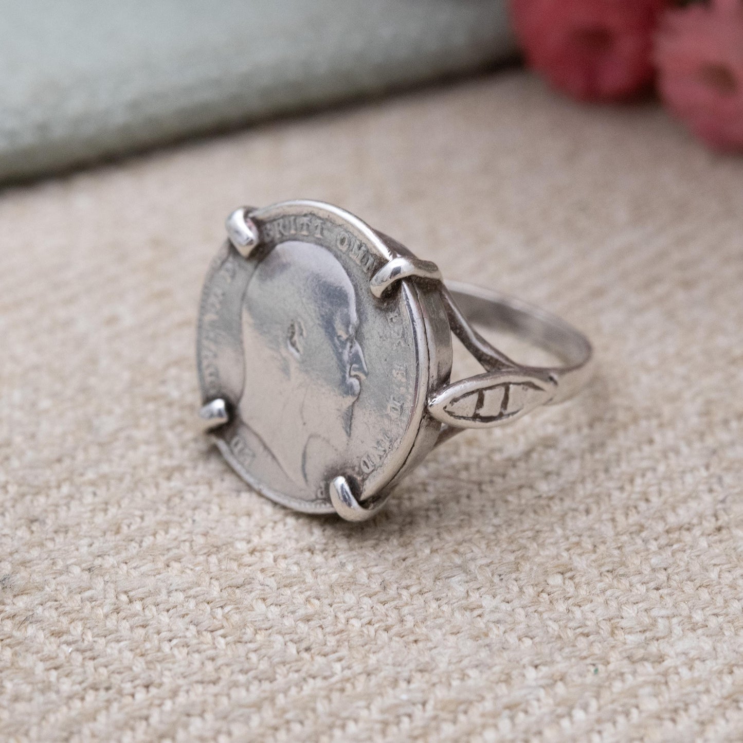 Antique Sterling Silver Edward Vll Threepence Coin Signet Ring 1907 - Mid-Century Mounted Coin Jewellery | UK Size - K | US Size - 5 1/4