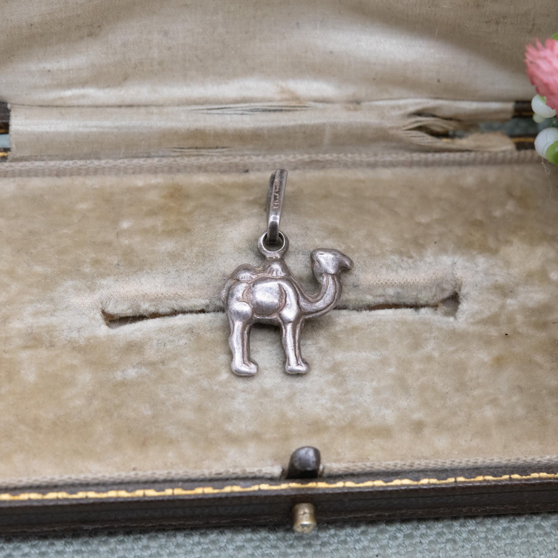 Vintage Sterling Silver Camel Charm Pendant - African Animal Jewellery | Nature Lover Charm Bracelet Necklace