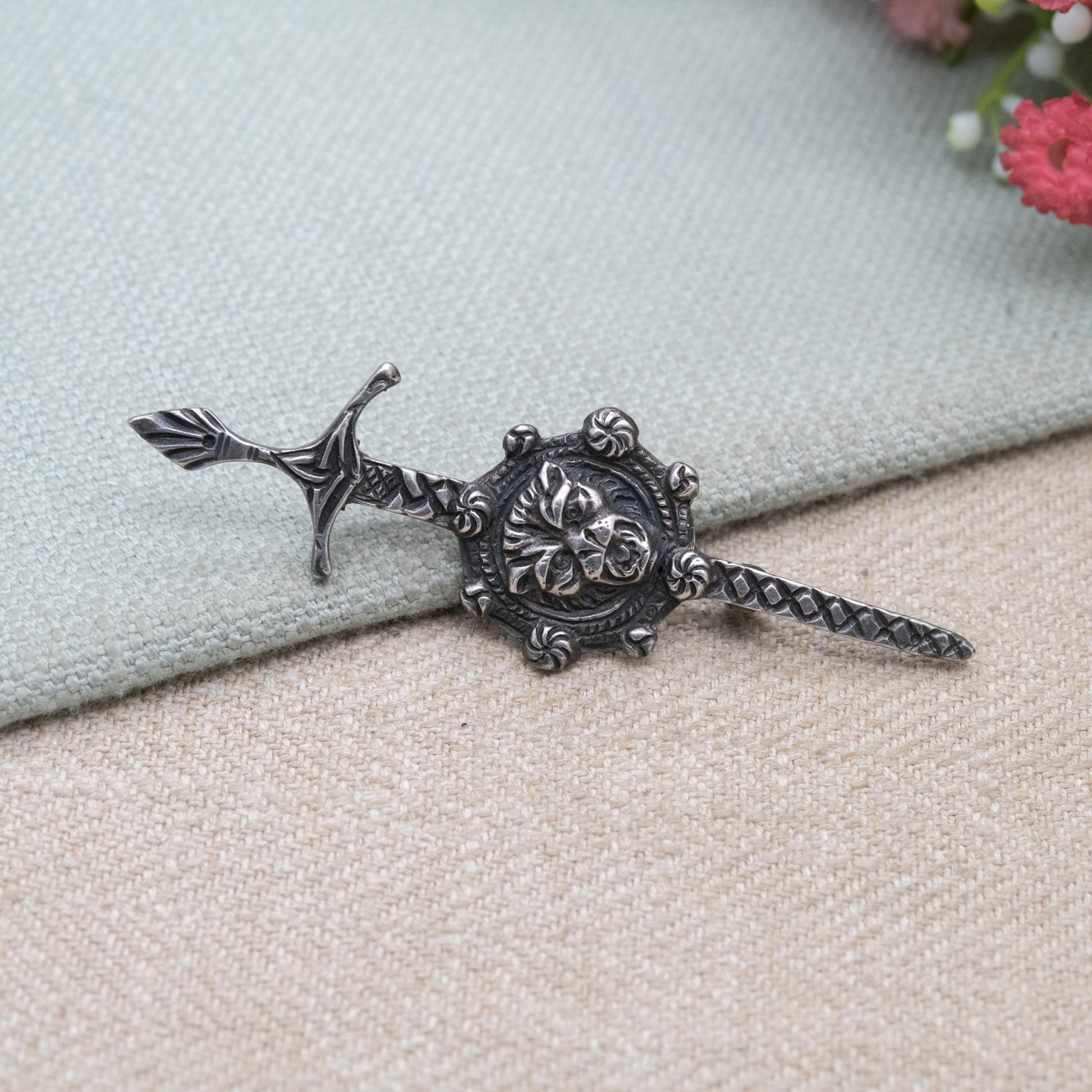 Vintage Scottish Sterling Silver Sword Brooch 1964 - Heraldic Lion Claymore | Fantasy Medieval Weaponry | Collectable Scotland Jewellery