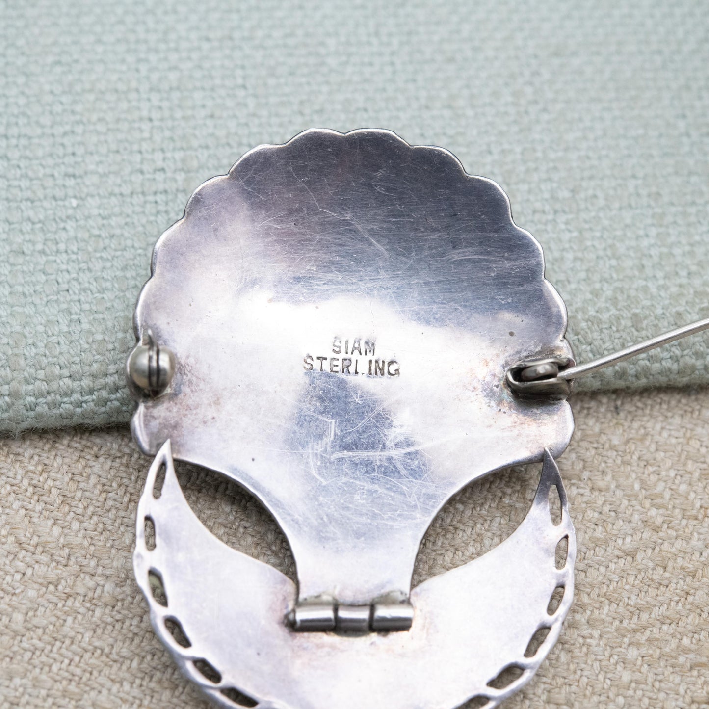 Vintage Sterling Silver Siam Hinged Peacock Brooch with Black Niello Feathers