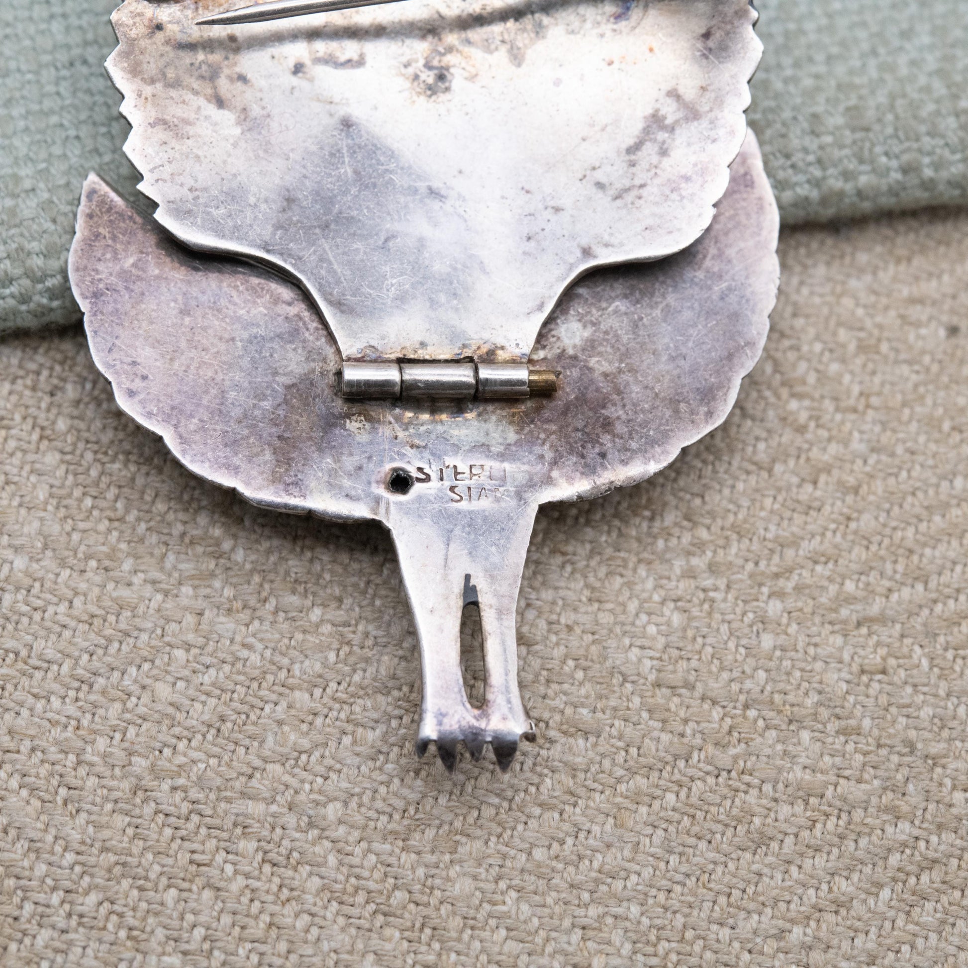 Vintage Sterling Silver Siam Hinged Peacock Brooch with Black Niello Feathers
