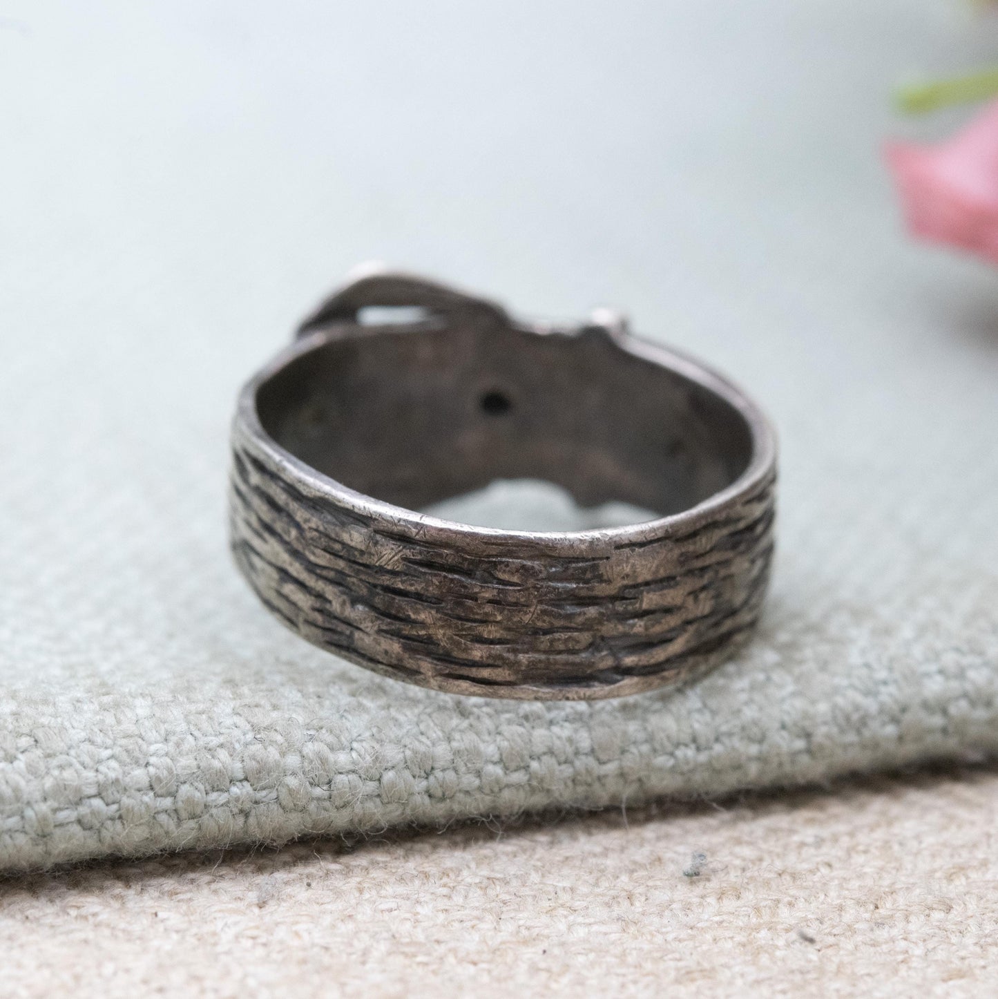 Vintage Sterling Silver Buckle Ring - Mid-Century Textured Unisex Large Belt Ring Chunky Pattern | UK Size - V | US Size - 10 1/2