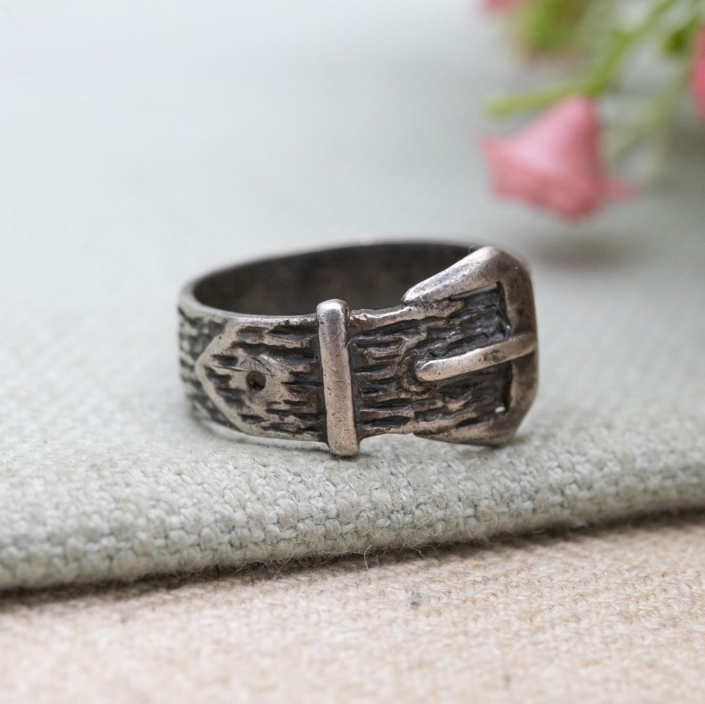 Vintage Sterling Silver Buckle Ring - Mid-Century Textured Unisex Large Belt Ring Chunky Pattern | UK Size - V | US Size - 10 1/2