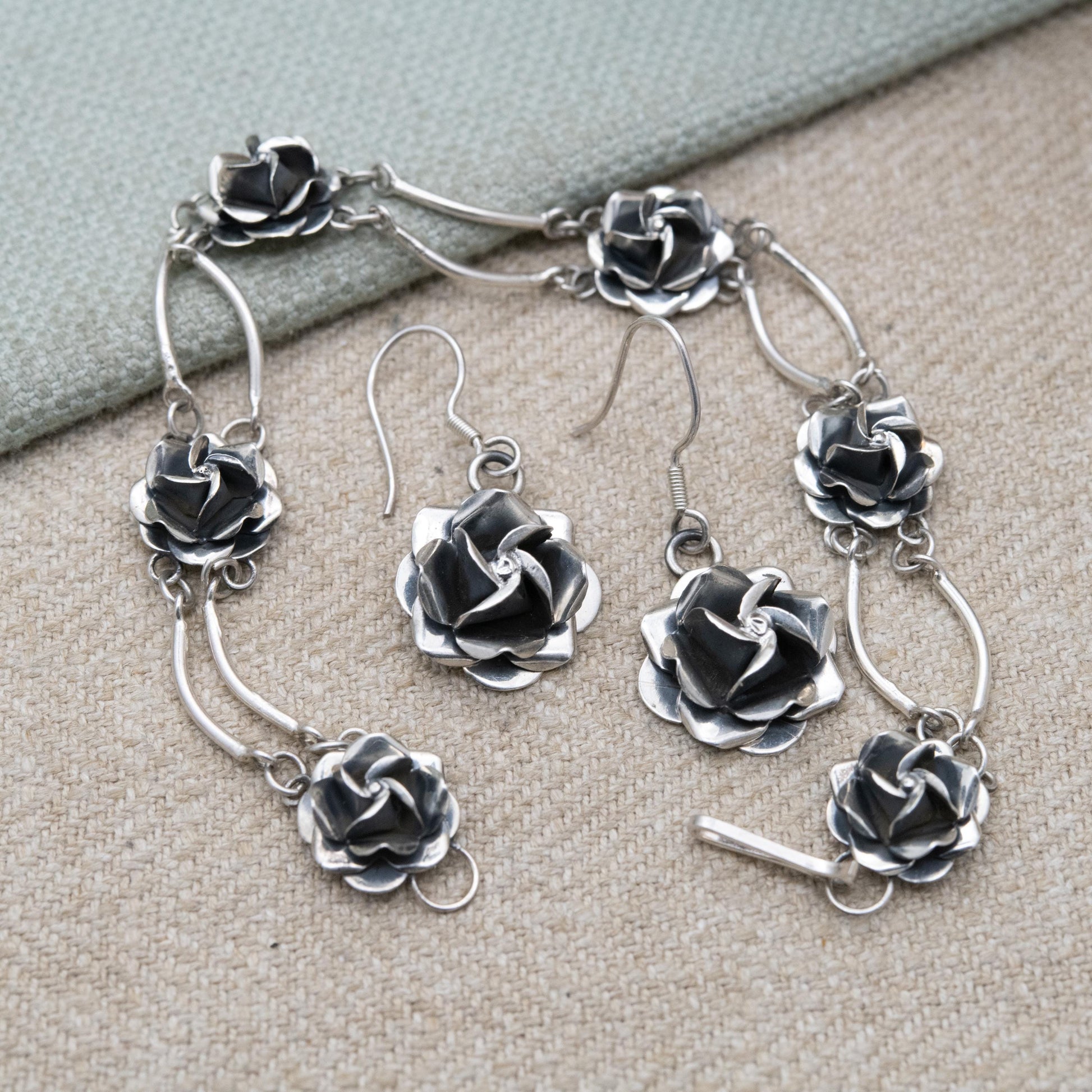 Vintage Mexican Sterling Silver Rose Panel Bracelet and Earring Set c. 1980s