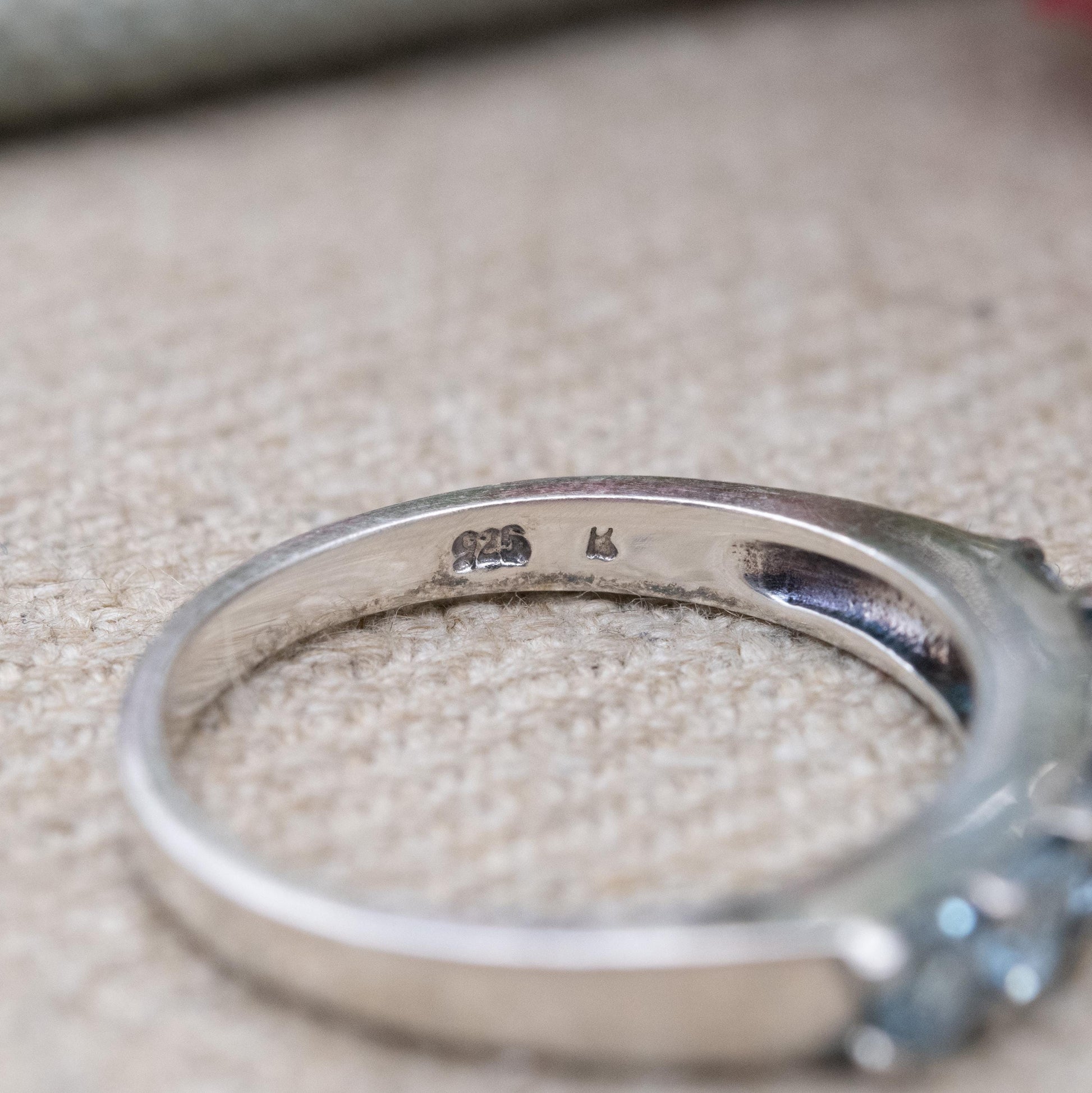 Thai Sterling Silver Blue Stone Five Stone Ring - Placeholder Stacking Band | UK Size - N | US Size - 6 3/4