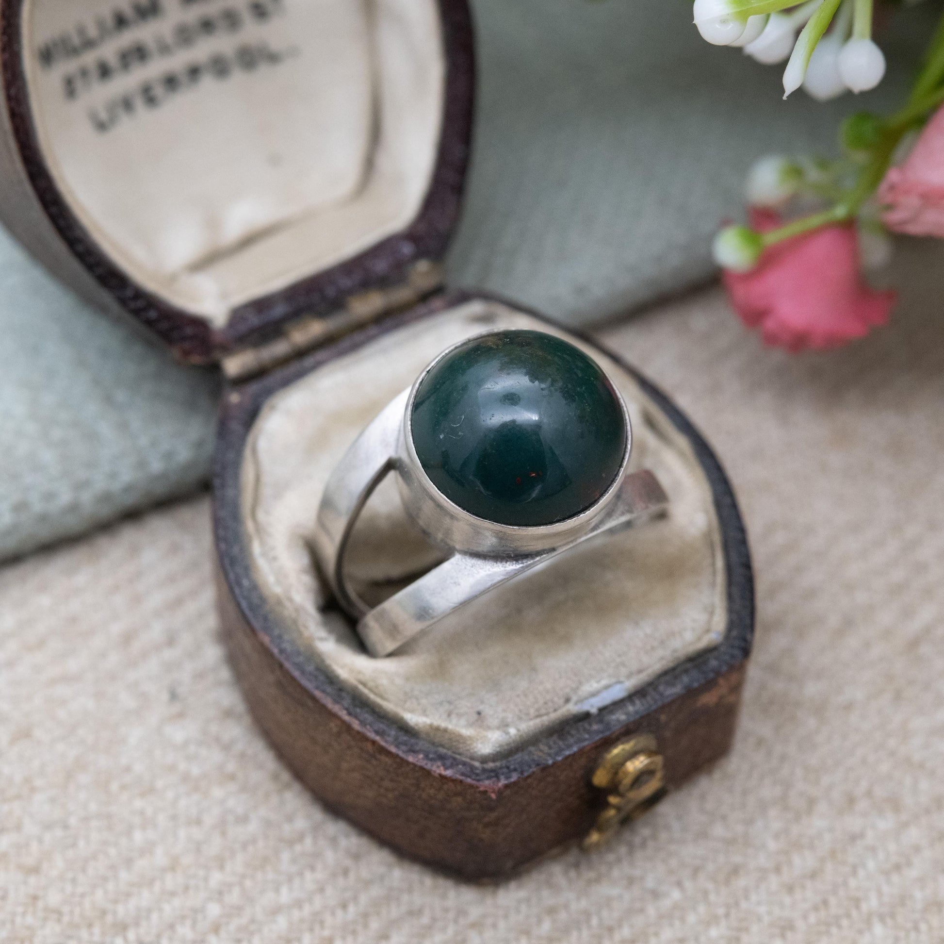 Vintage Silver Blood Stone Statement Ring 1972 - Chunky Cabochon Solitaire | UK Size - O | US Size - 7 1/4