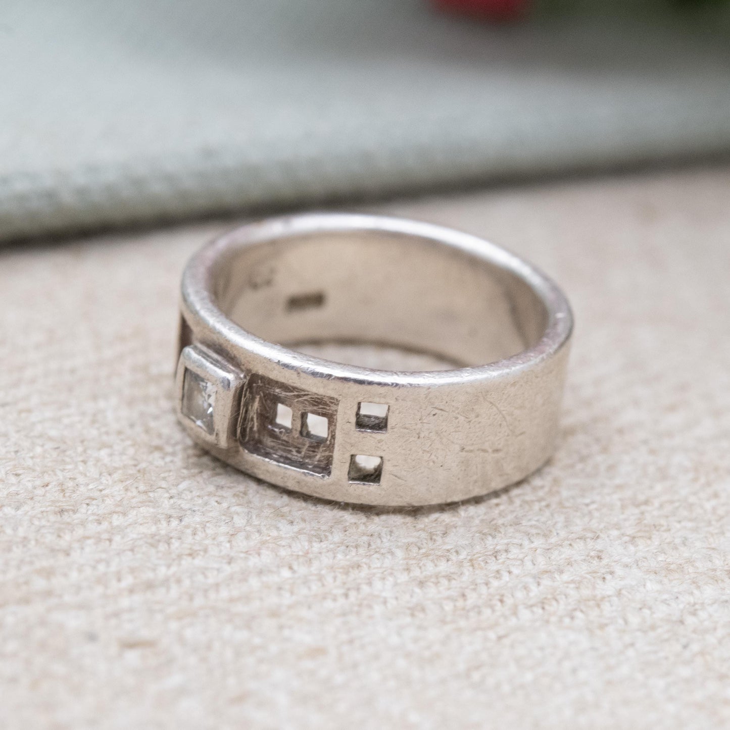 Vintage Sterling Silver and CZ Chunky Scottish Ring - Celtic Solitaire Gemstone | UK Size - P | US Size - 7 1/2