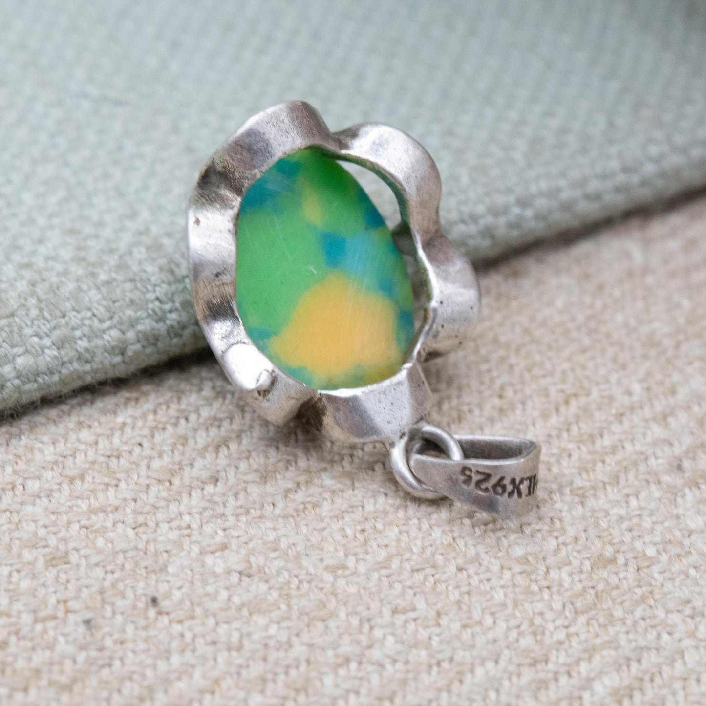 Mexican Silver Green Cabochon Pendant - Openwork Mount | Gift for Necklace