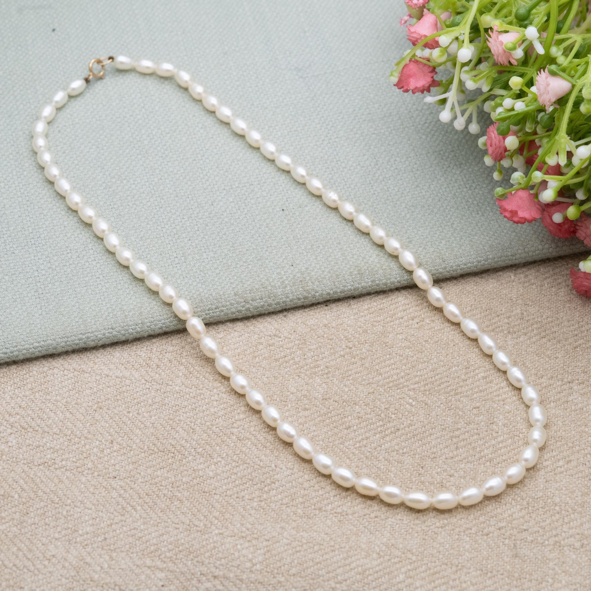 Vintage 9ct Gold Clasp Pearl Necklace - Oval Beads | Choker Length 16.5"