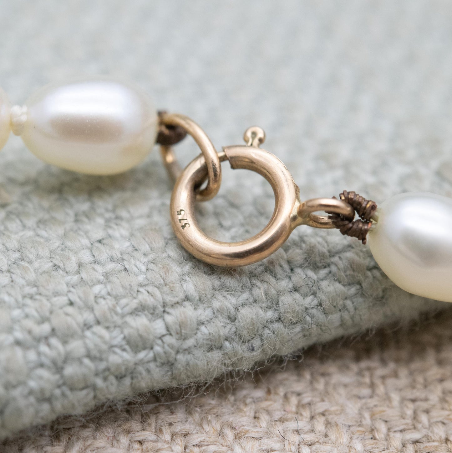 Vintage 9ct Gold Clasp Pearl Necklace - Oval Beads | Choker Length 16.5"