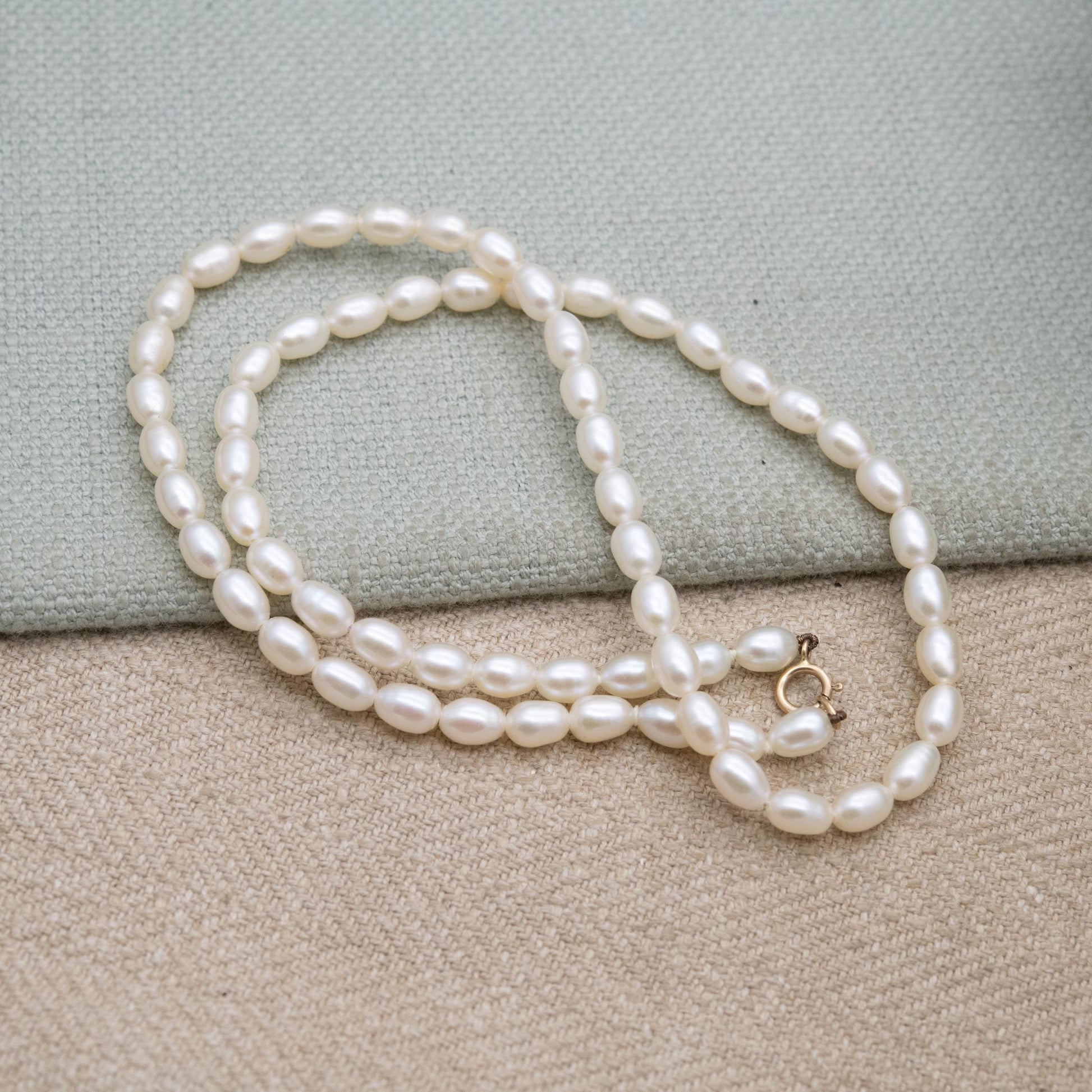 Vintage 9ct Gold Clasp Pearl Necklace - Oval Beads | Choker Length 16.5"