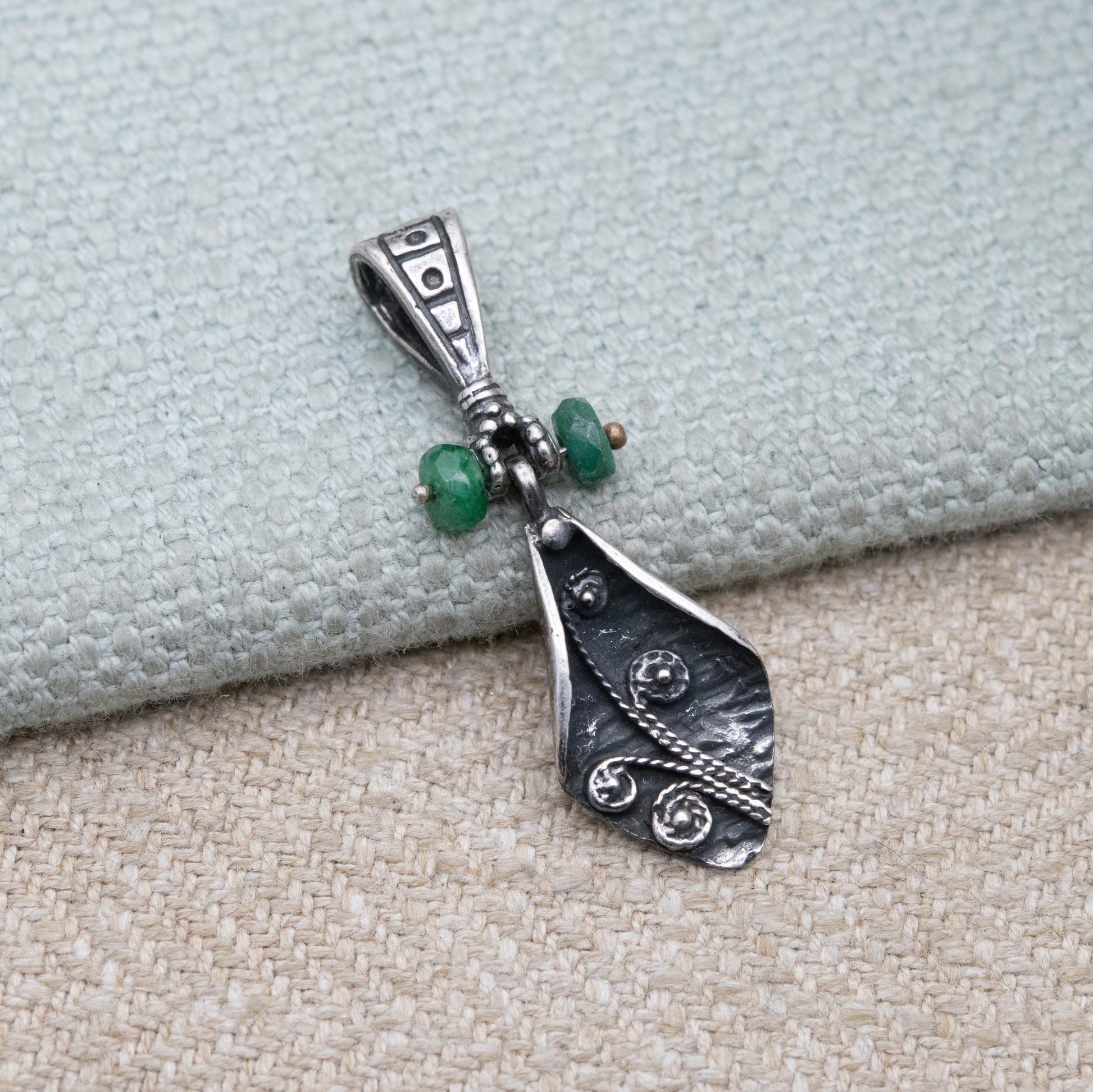 Vintage Sterling Silver Green Stone Pendant with Articulated Drop