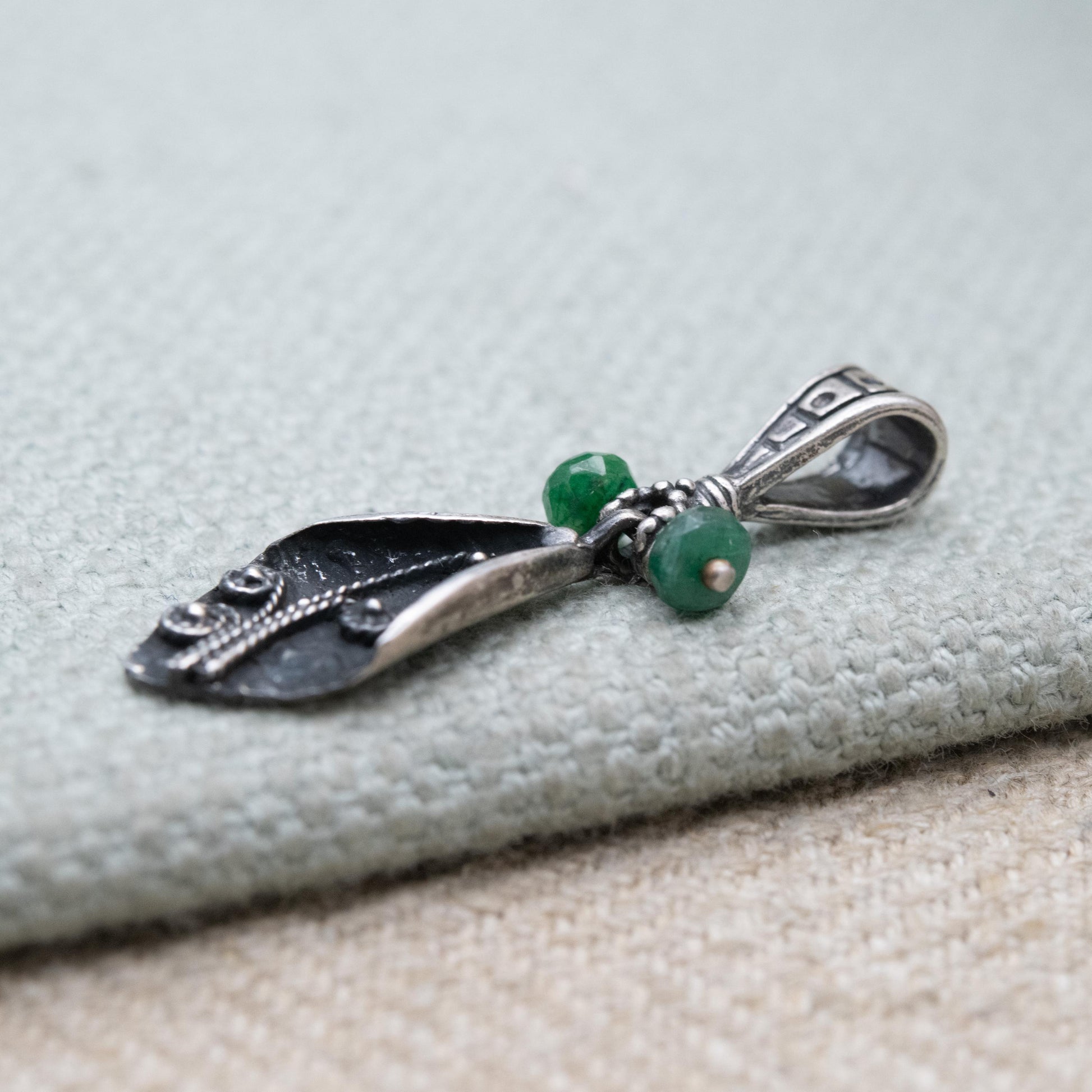 Vintage Sterling Silver Green Stone Pendant with Articulated Drop