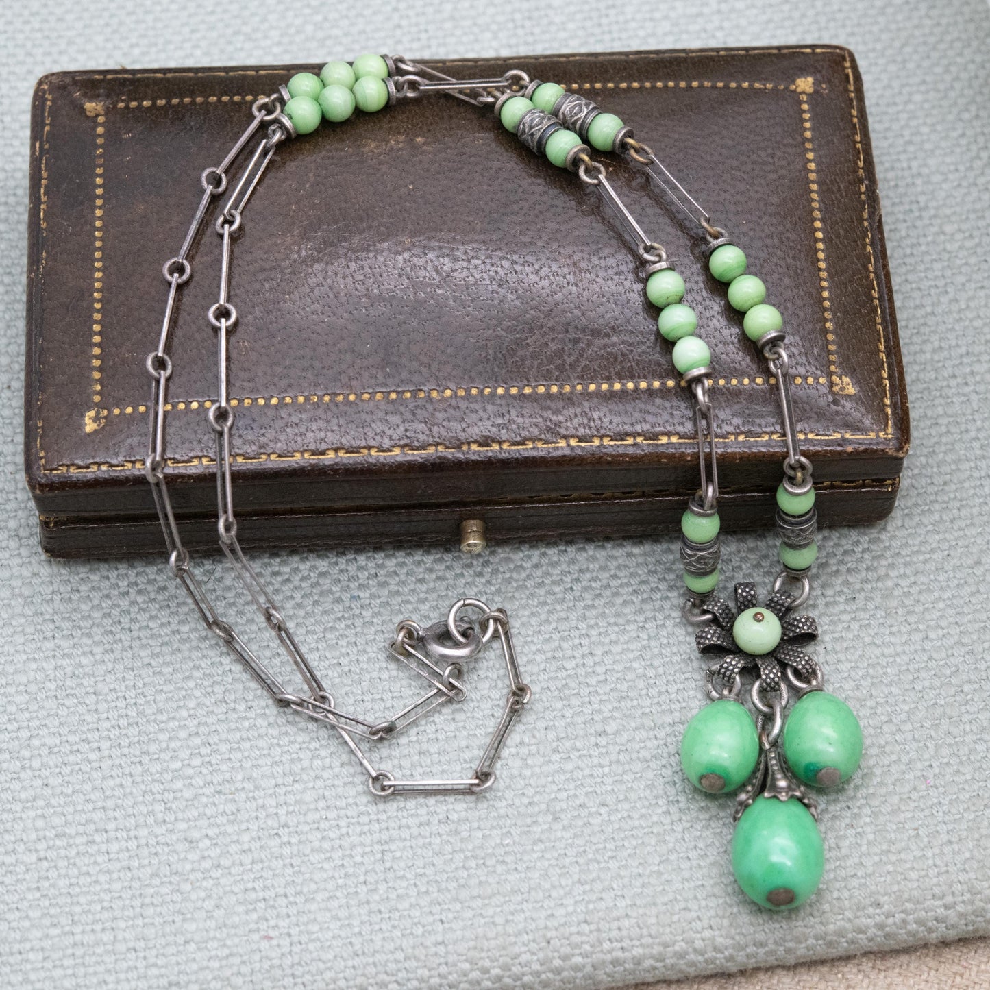 Antique Louis Rousselet Green Peking Glass Drop Necklace c. 1930s Art Deco Era