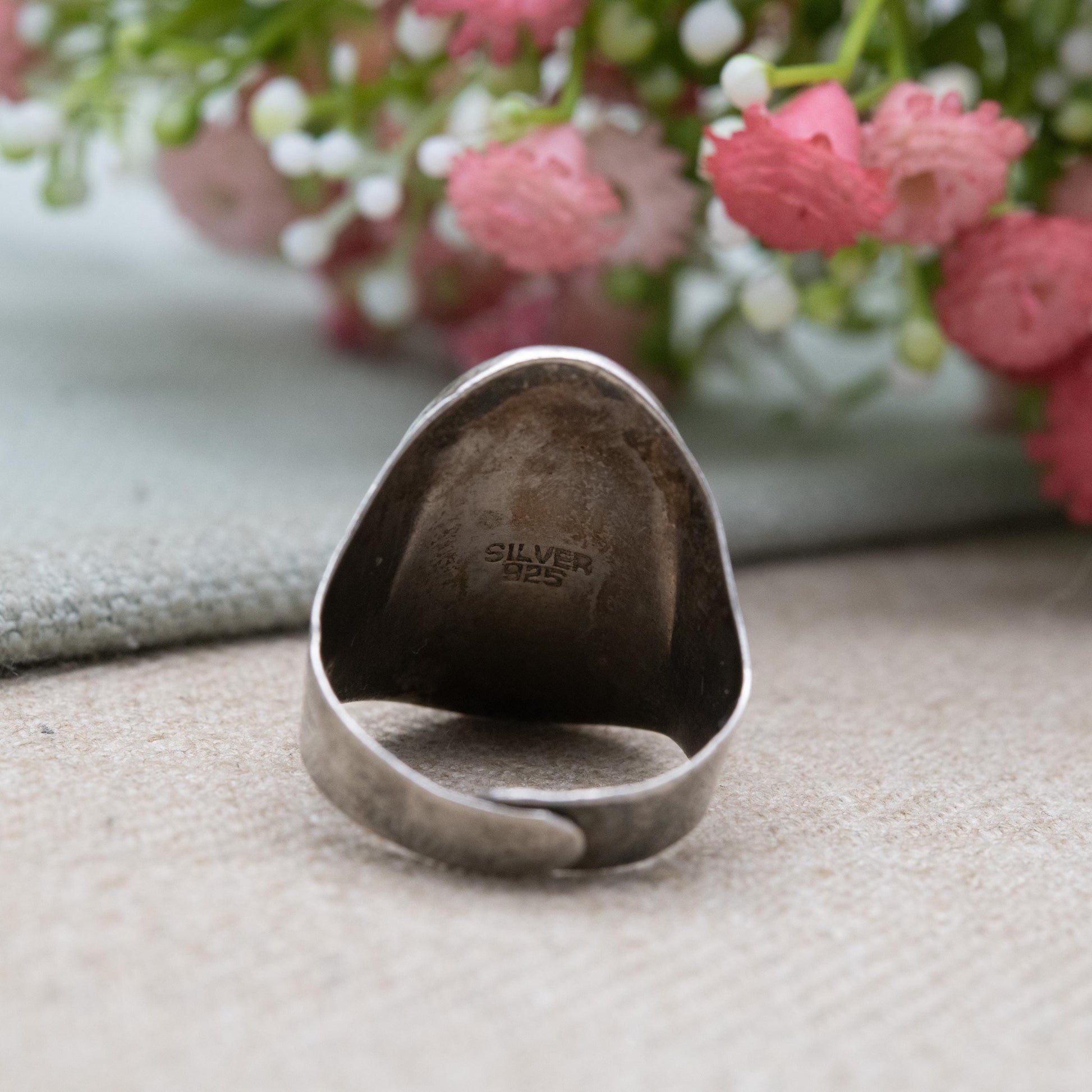 Vintage Sterling Silver Engraved Oval Ring - Dome Shape Mid-Century | Adjustable Size UK - U 1/2 | US - 10 1/2