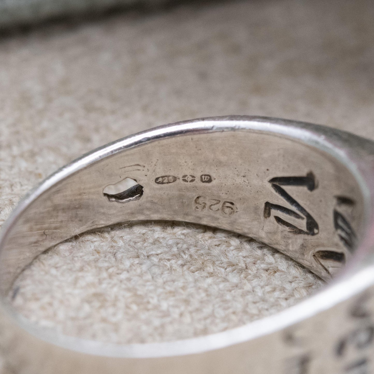 Vintage Sterling Silver Time Flies Sundial Signet Ring 1996 - Latin Engraving Roman Numerals | UK Size - T 1/2 | US Size - 9 3/4