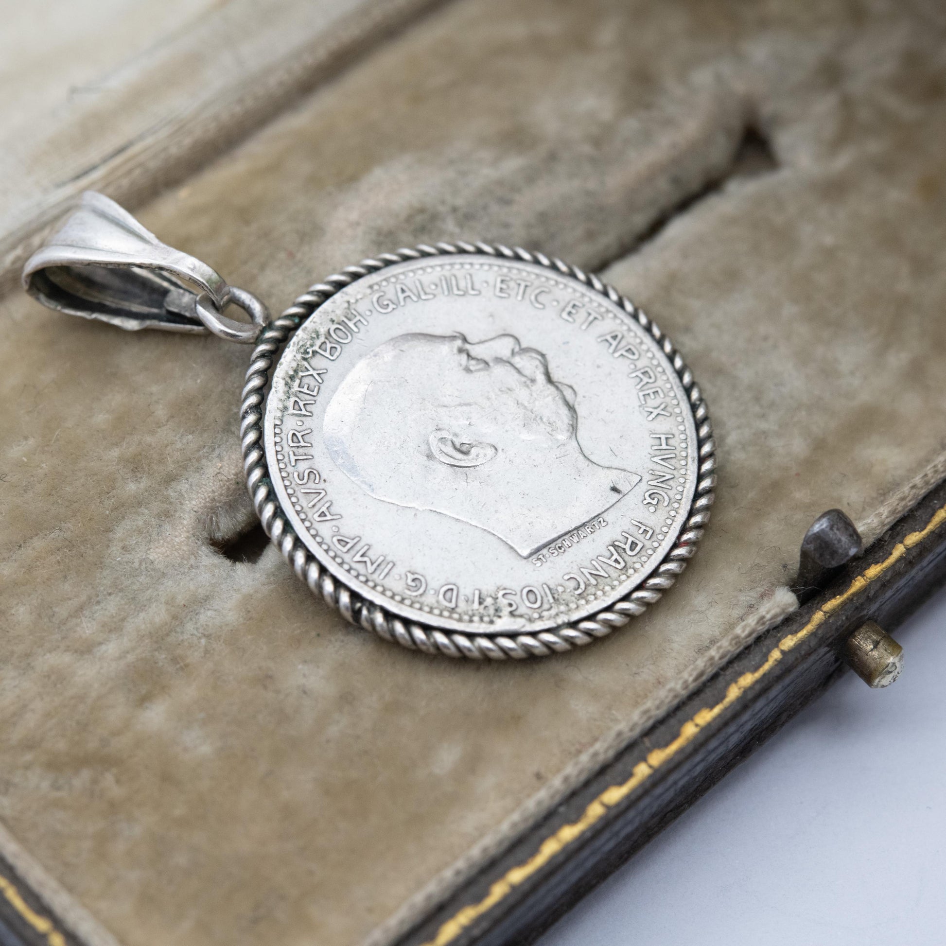 Antique Silver Austrian 1 Corona Coin Pendant Dated 1915 - Collectable Austrian Coin Jewellery
