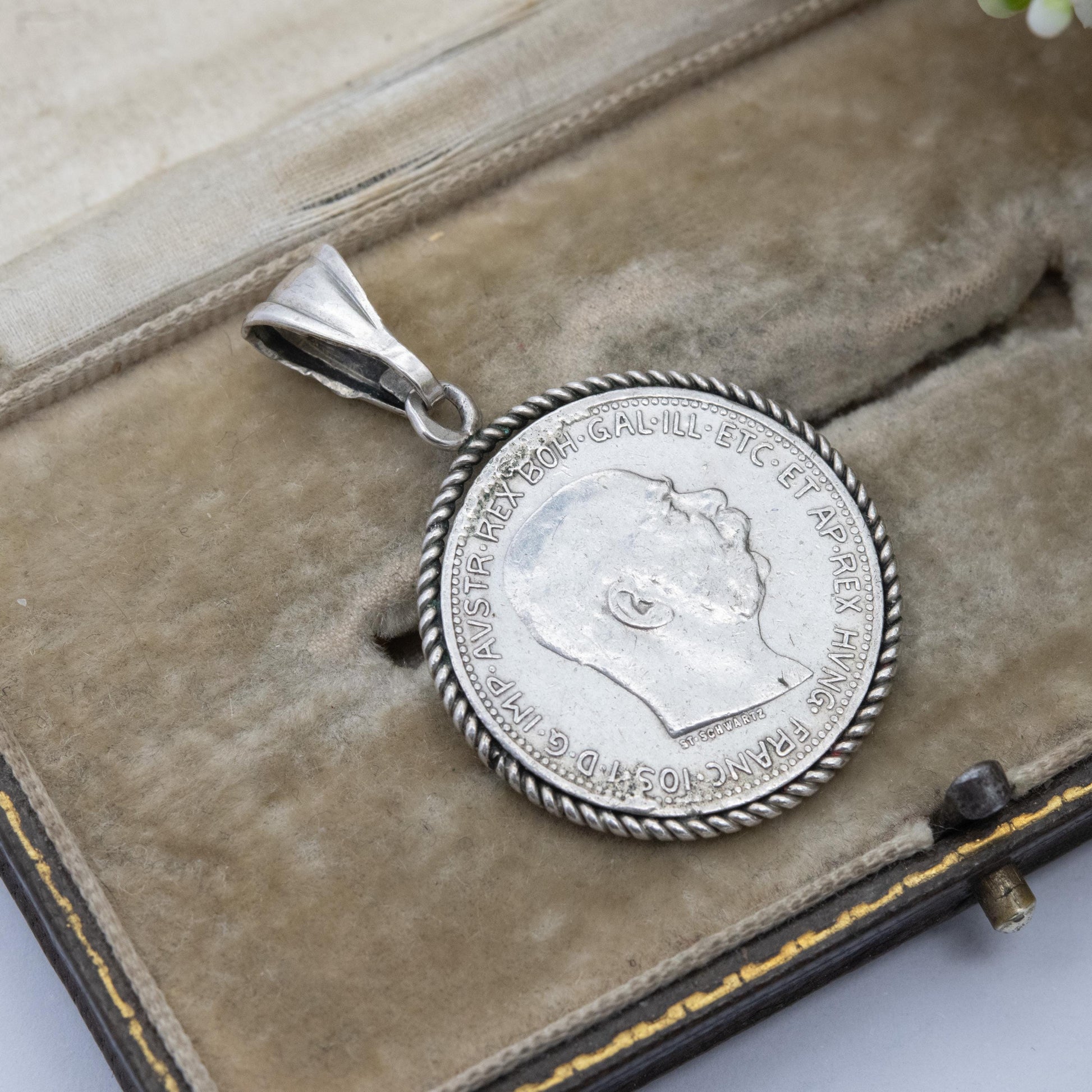 Antique Silver Austrian 1 Corona Coin Pendant Dated 1915 - Collectable Austrian Coin Jewellery