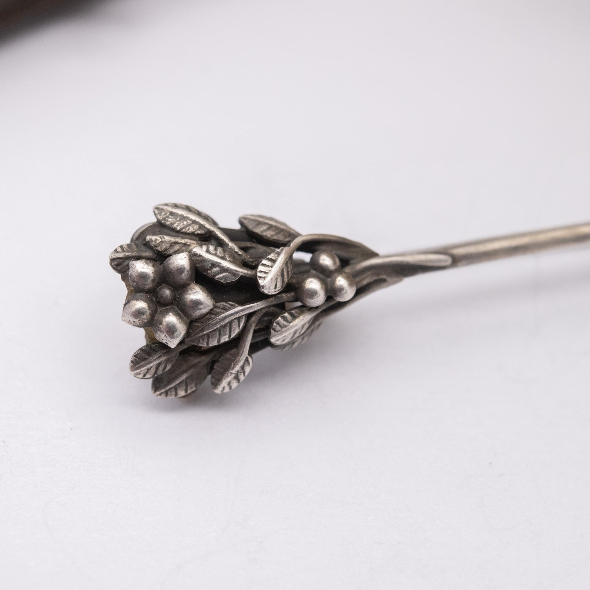 Antique Edwardian Sterling Silver Flower Pin c. 1900s