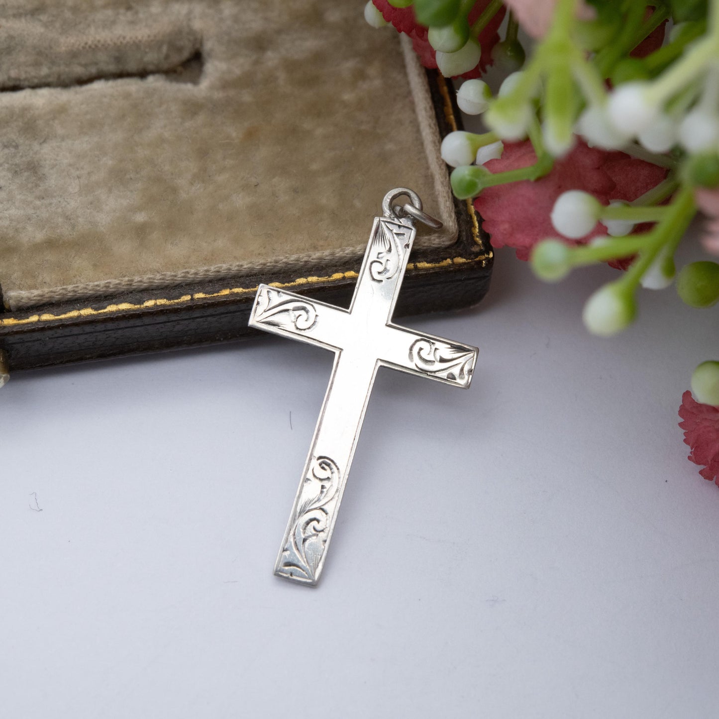 Vintage Sterling Silver Cross Pendant - Etched Scrolling Pattern Design | Christian Pendant Gift for Baptism Christening