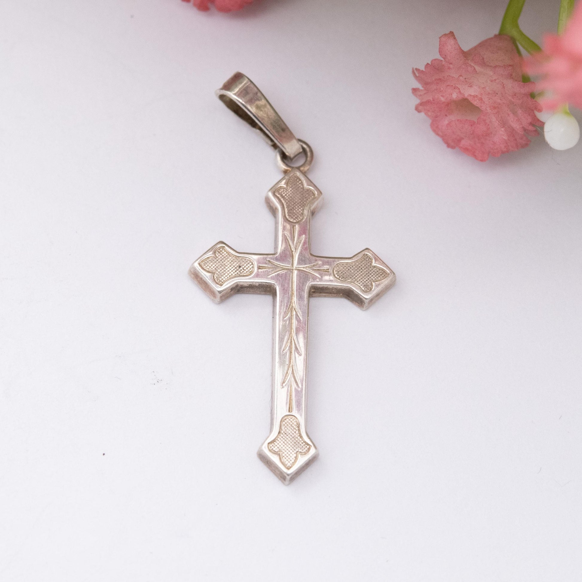 Vintage Andreas Daub Sterling Silver Cross Pendant - Trefoil Floral Etching Design | Cross Bottony | Gift for Christian