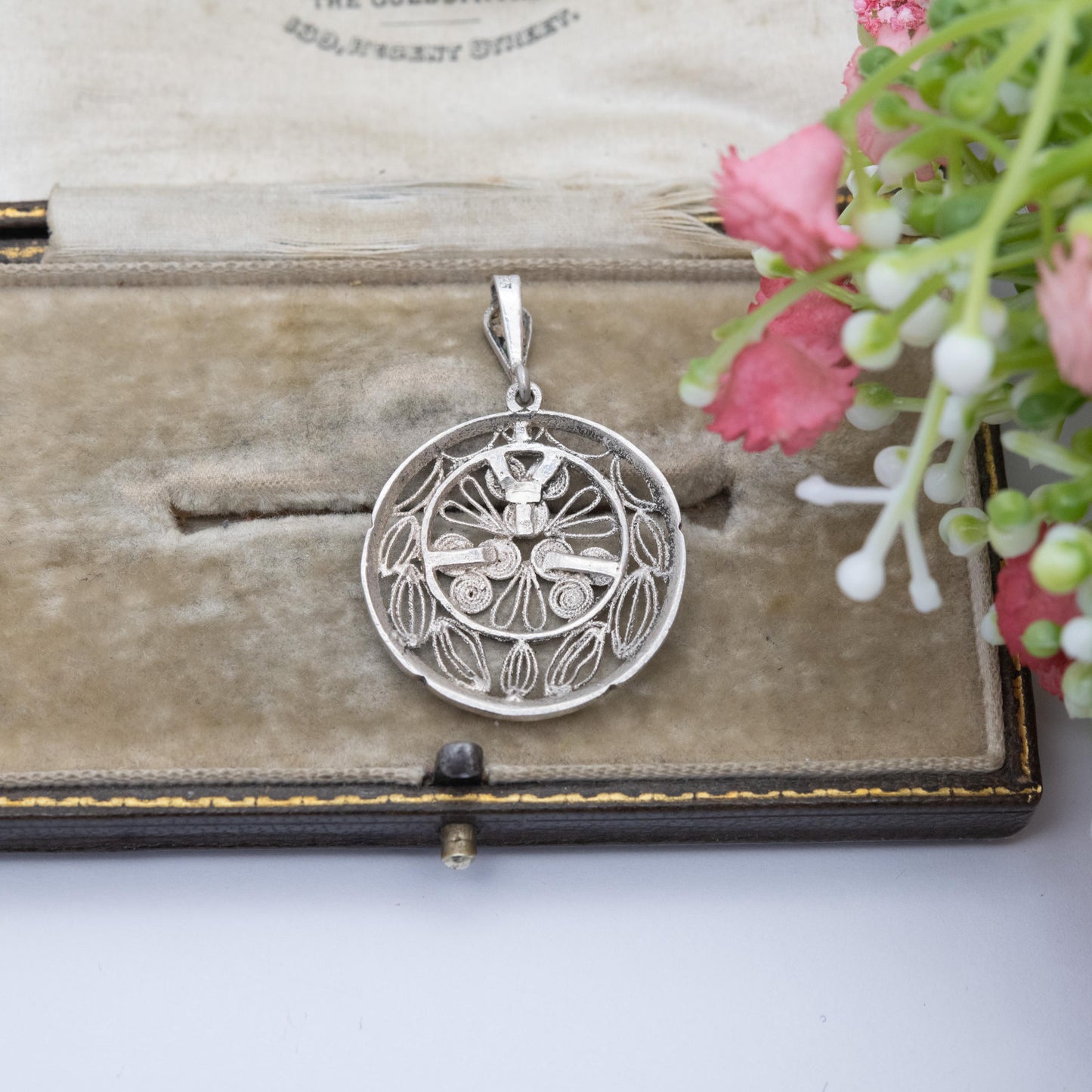 Vintage Sterling Silver Filigree Pendant Necklace - Ornate Openwork Filigree Design | Gift for Pendant Necklace