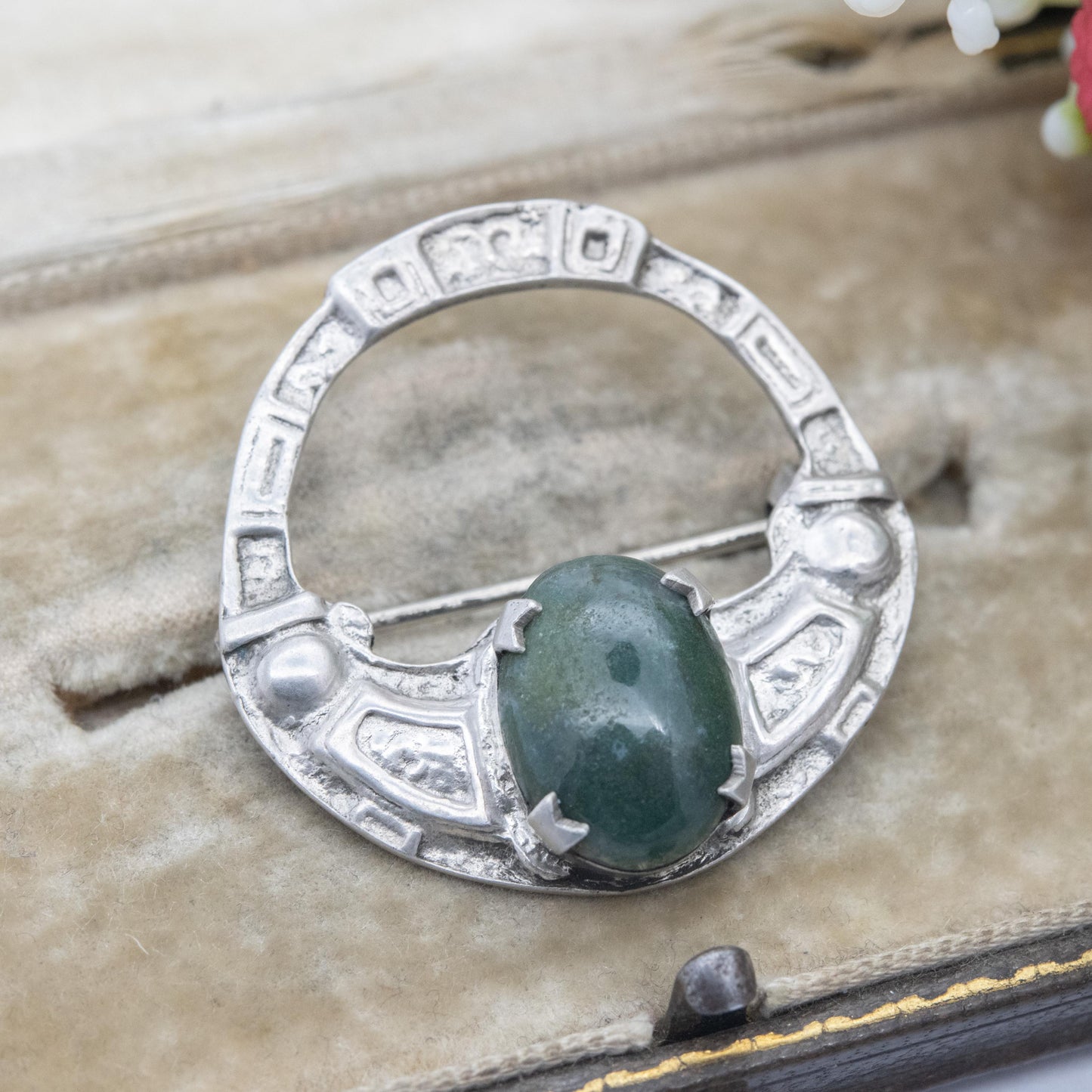 Vintage Scottish Sterling Silver Green Cabochon Stone Brooch - Celtic Jewellery | RA | Gift
