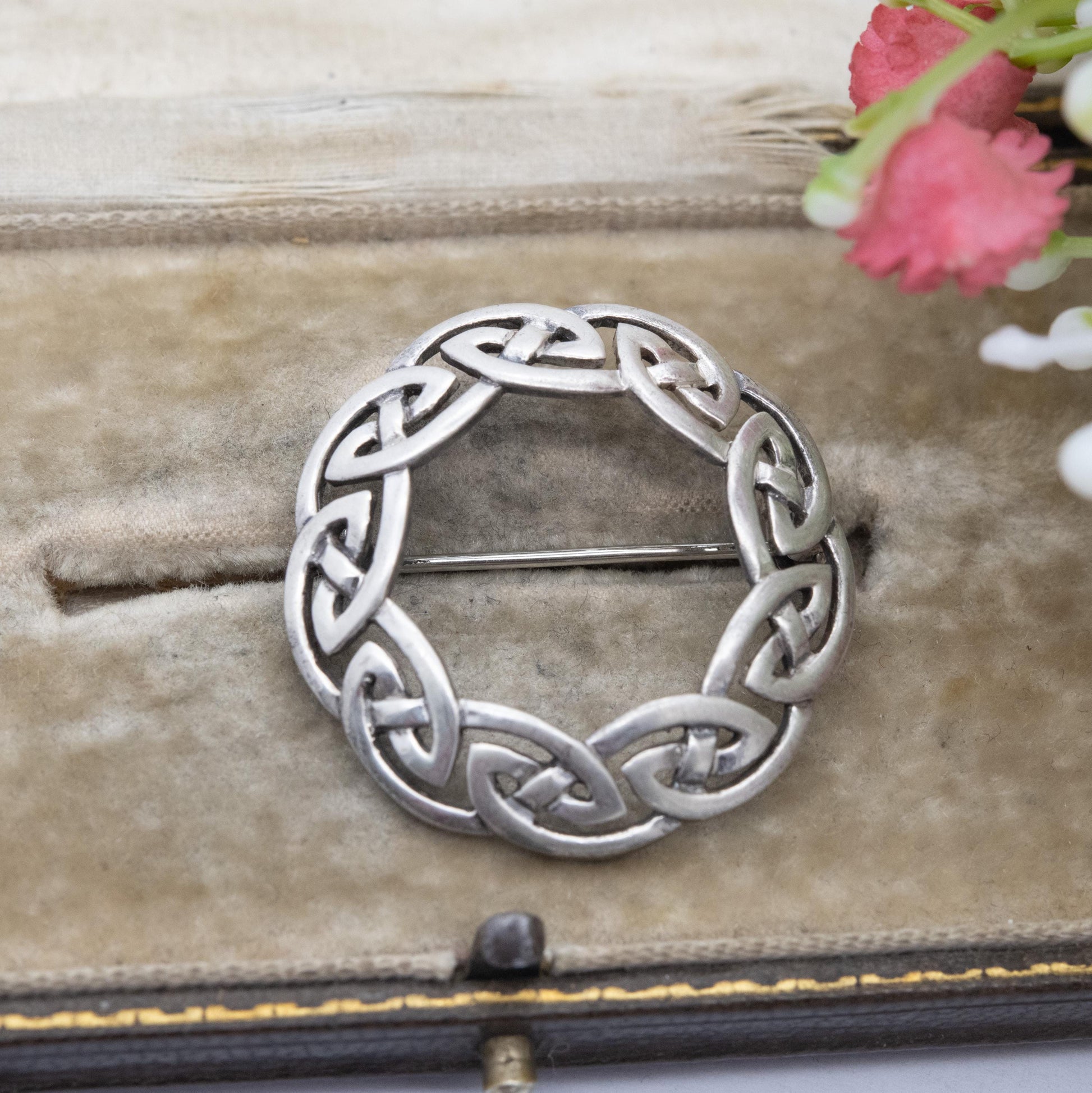Vintage Sterling Silver Celtic Knot Brooch by Sea Gems - Solid Silver Infinity Loop | Knotted Circle | Unisex Gift