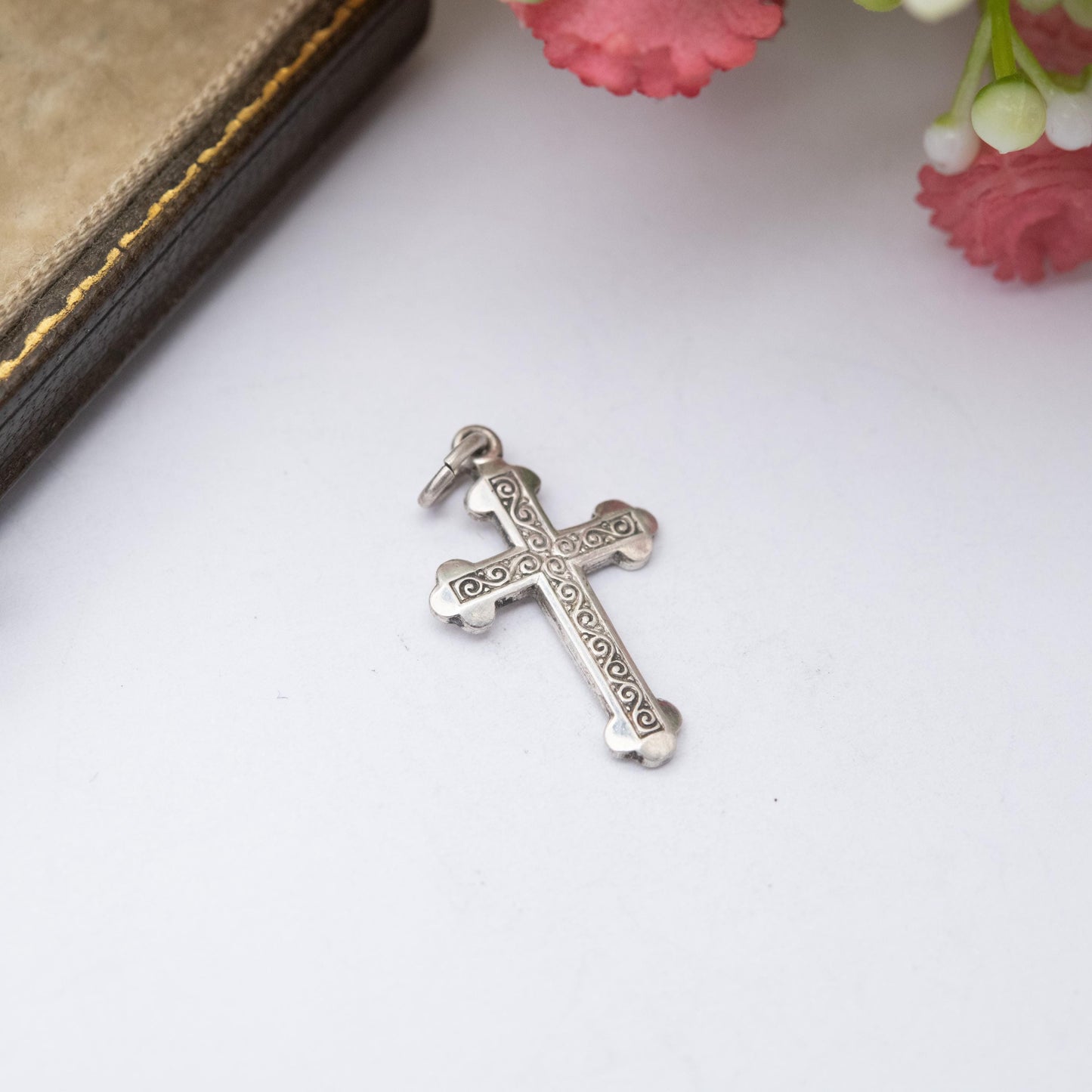 Vintage Sterling Silver Floral Cross Pendant - Textured Scrolling Pattern | Vintage Religious Jewellery | Gift for Charm Necklace