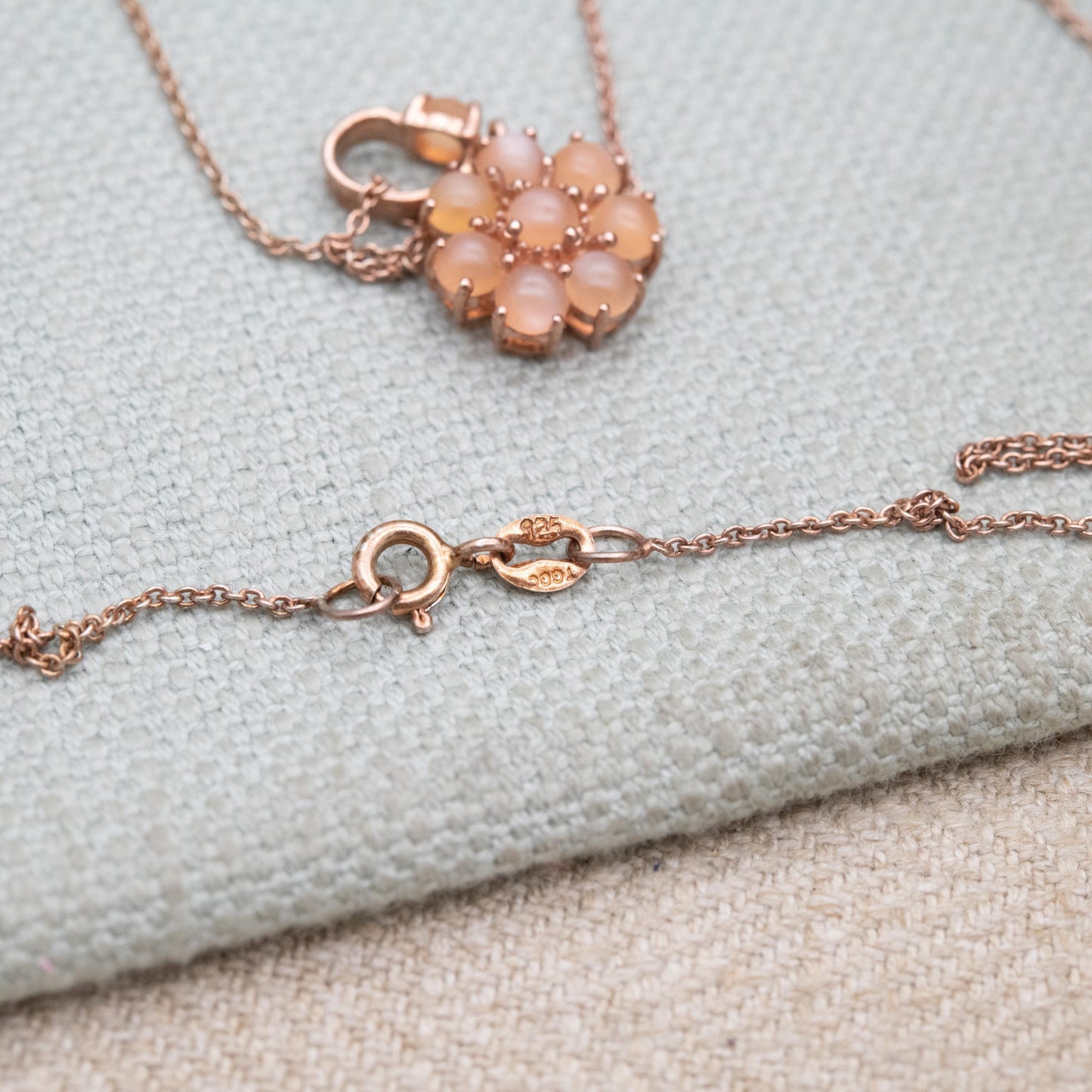 TGGC Rose Gold Plated Sterling Silver Peach Moonstone Daisy Pendant Necklace
