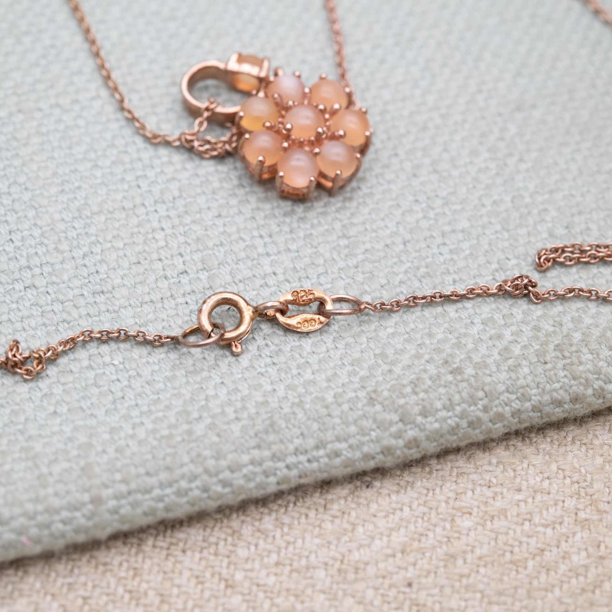 TGGC Rose Gold Plated Sterling Silver Peach Moonstone Daisy Pendant Necklace