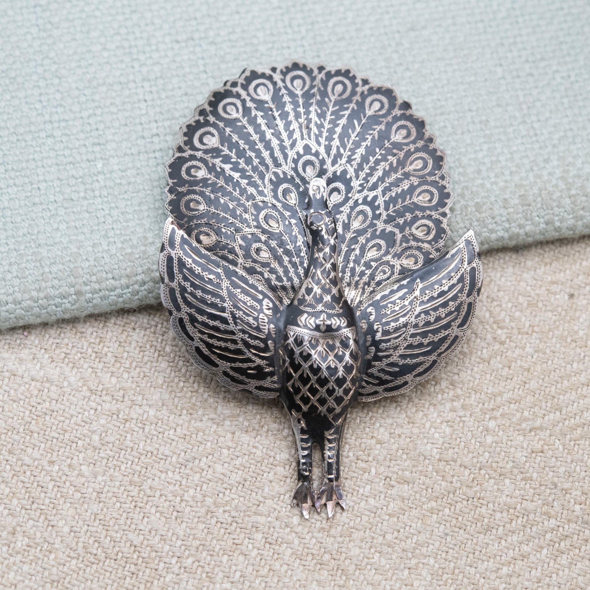 Vintage Sterling Silver Siam Hinged Peacock Brooch with Black Niello Feathers
