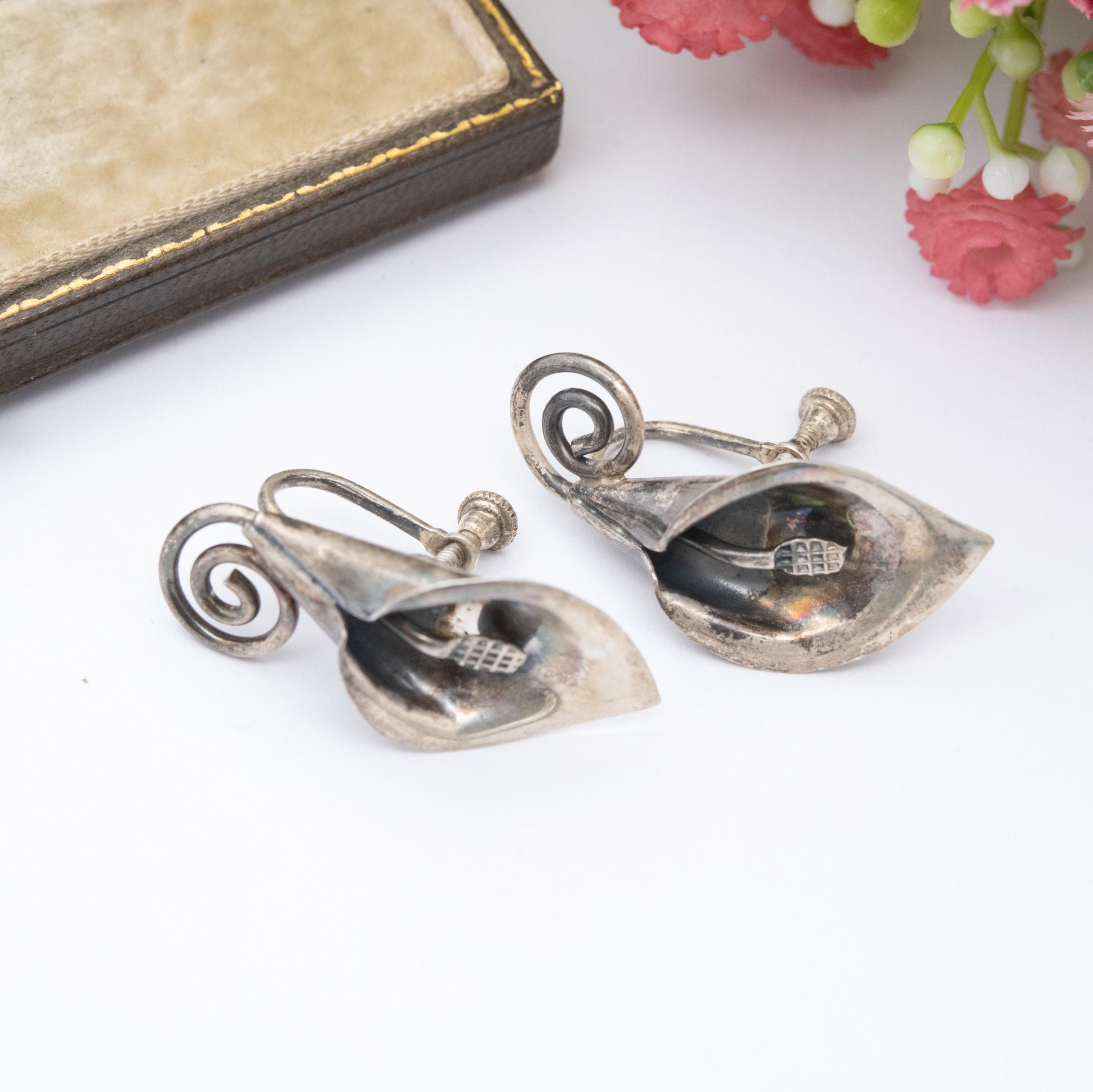 Vintage Scandi Silver Screw Back Flower Earrings - Heirig Scandinavian Peace Lily Floral Jewellery | Gift for Her