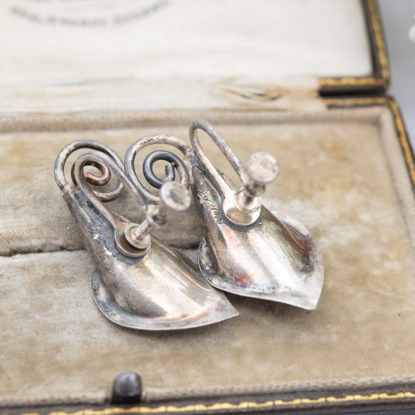 Vintage Scandi Silver Screw Back Flower Earrings - Heirig Scandinavian Peace Lily Floral Jewellery | Gift for Her