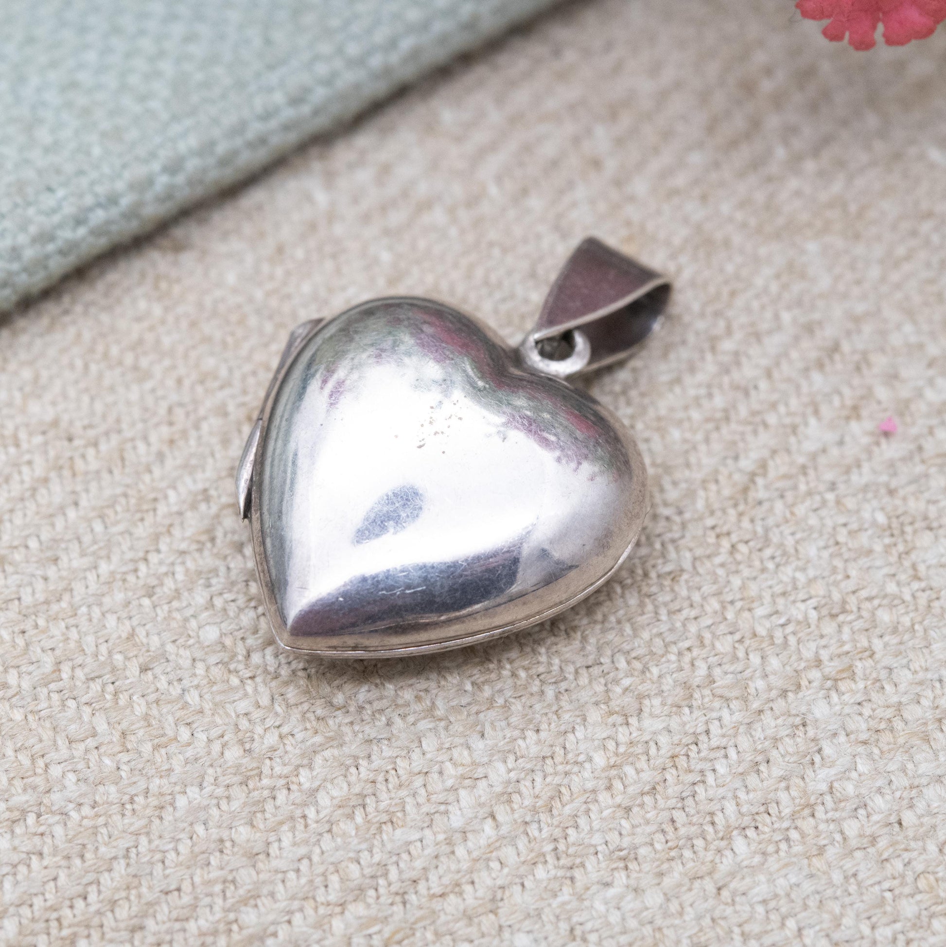 Vintage Sterling Silver Heart Locket Pendant - Mid-Century Silver Jewellery Puffed Love Heart Shape Locket | Pretty Gift for Her