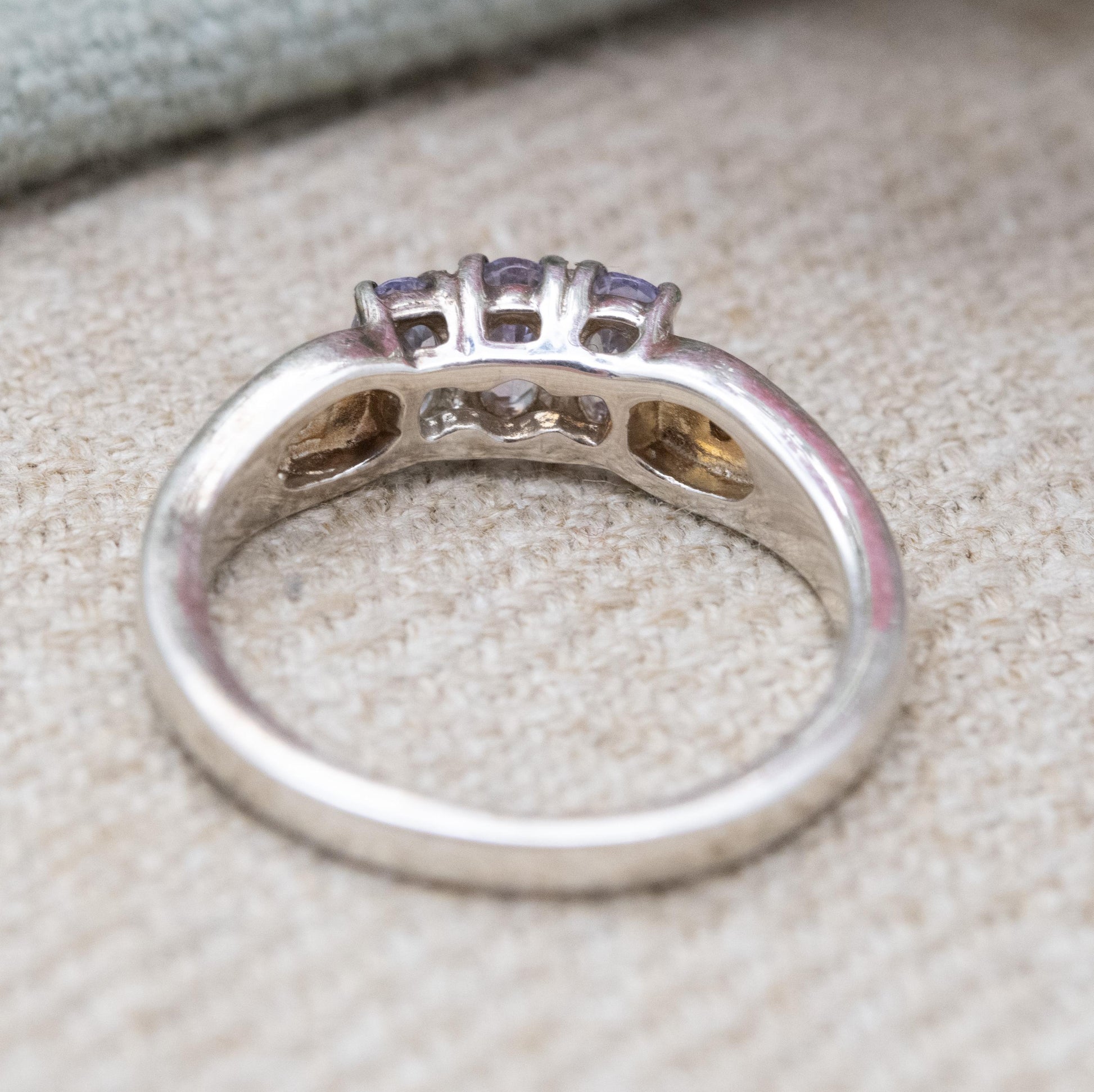 TGGC Sterling Silver 3 Stone Ring with Blue Side Stones - Amethyst Gemstone | Romantic Gift for Her | UK Size - N | US Size - 6 3/4