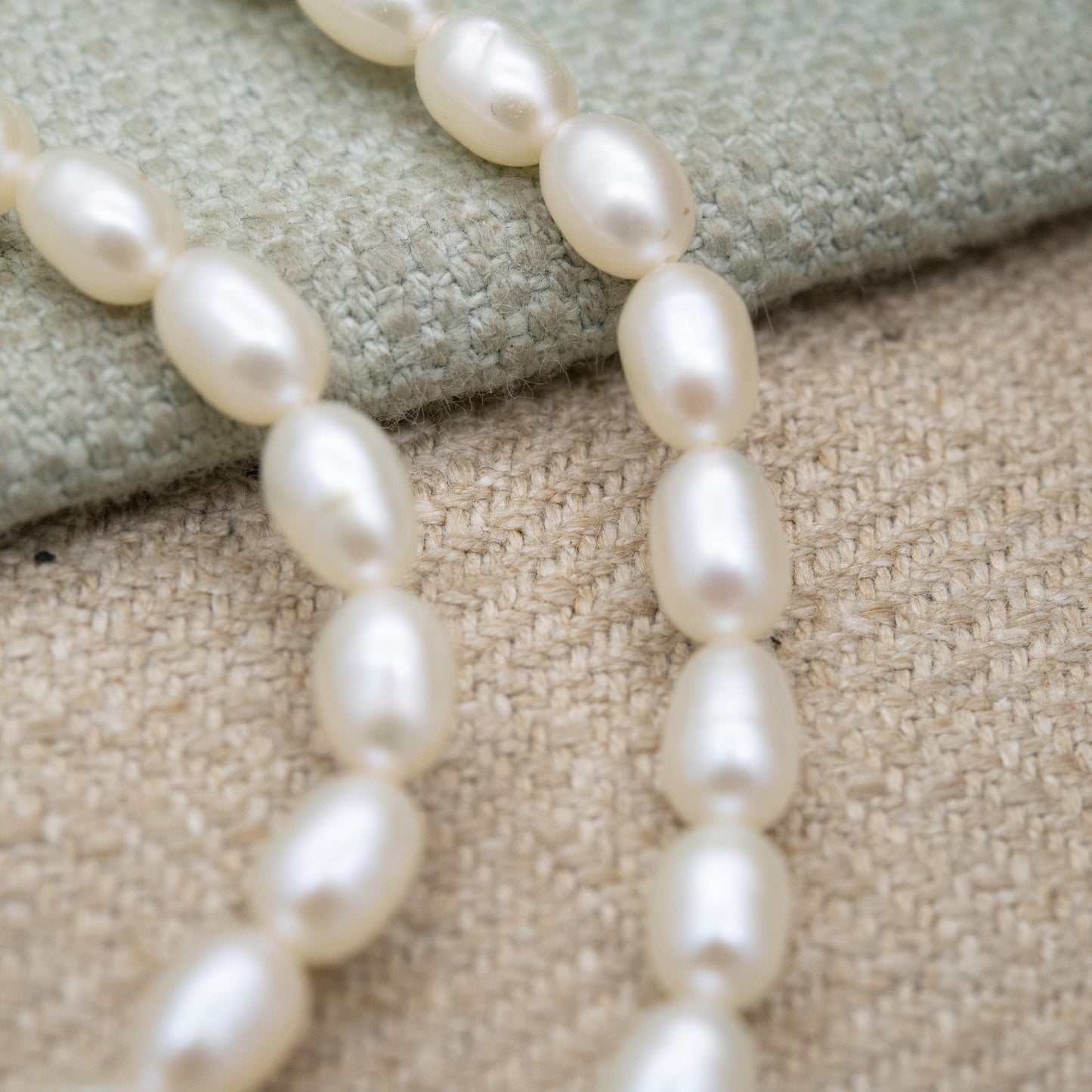 Vintage 9ct Gold Clasp Pearl Necklace - Oval Beads | Choker Length 16.5"