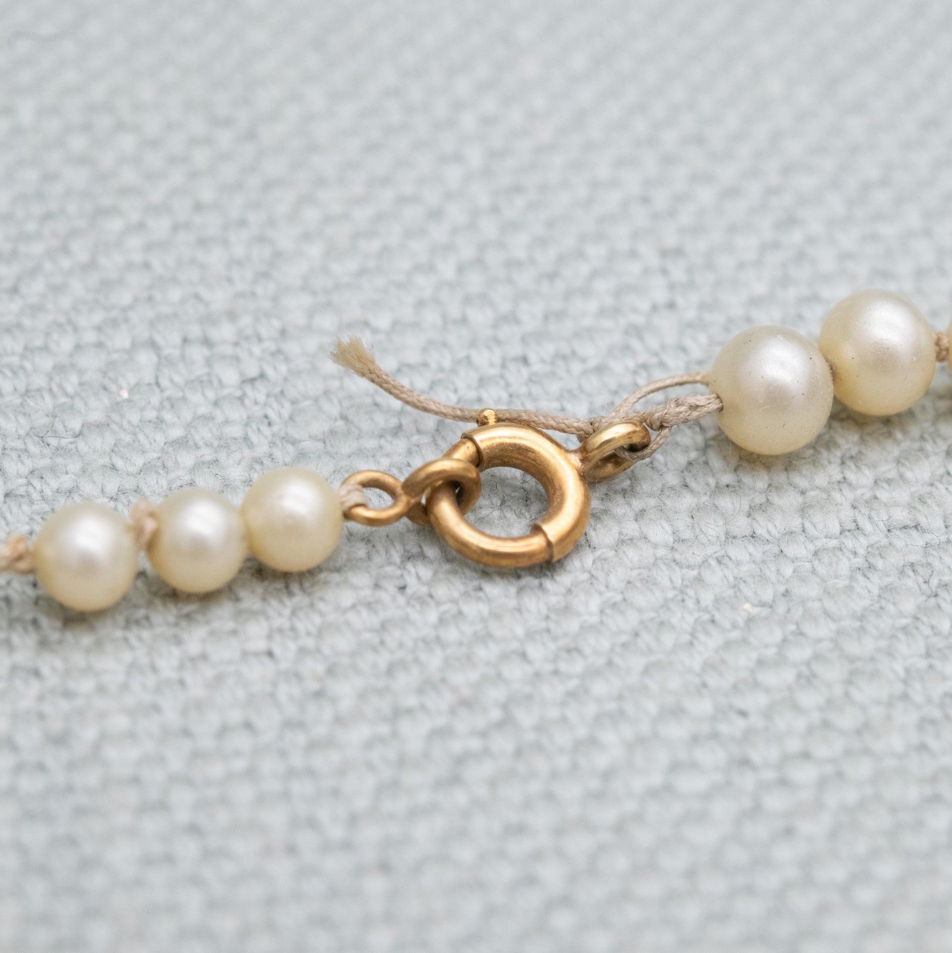 Vintage 18ct Gold Clasp Faux Pearl Necklace - Graduated Round Beads | 21"