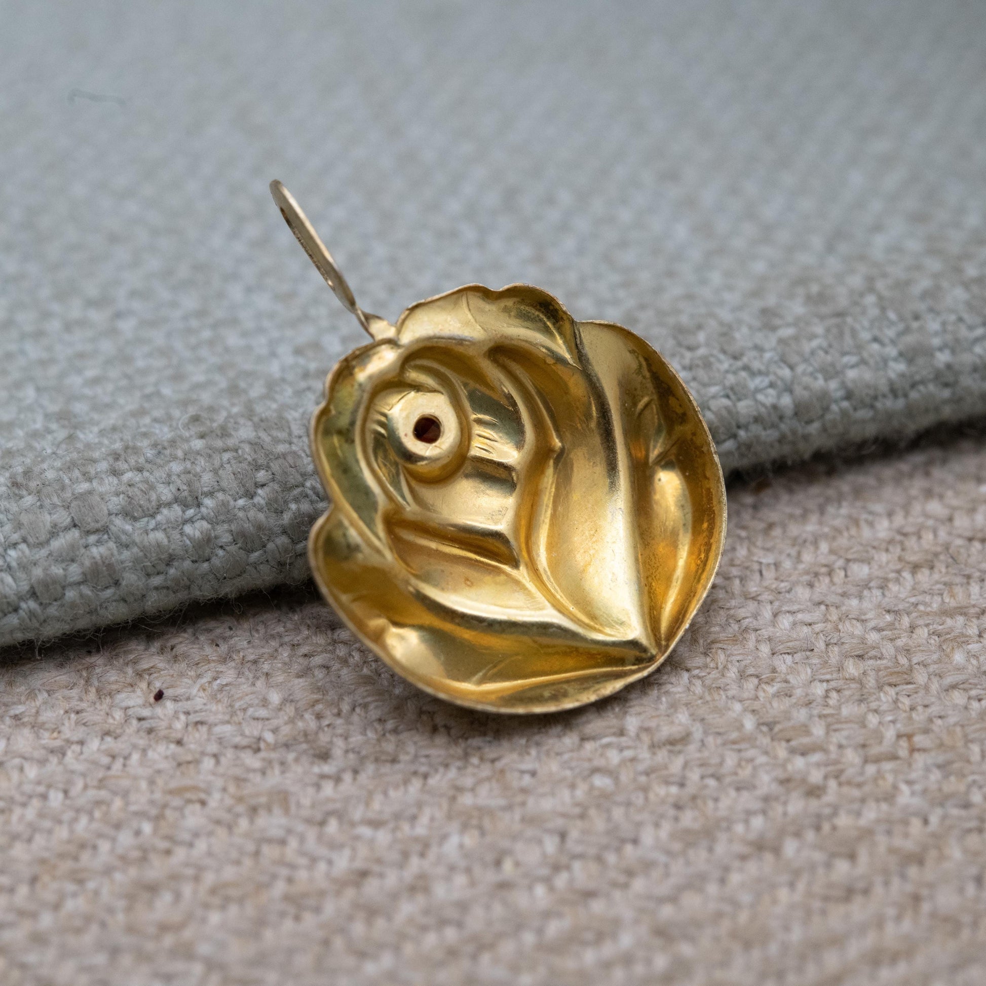 Vintage Sterling Silver Gold Plated Rose Flower Garnet Pendant - Pretty Textured Flower Jewellery | Gift for Pendant Necklace