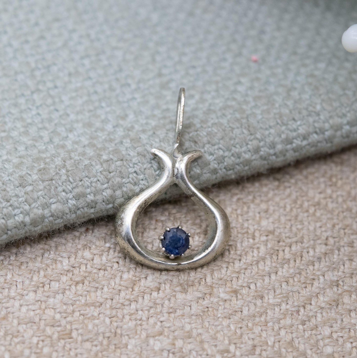 Vintage Sterling Silver Sapphire Pendant - Blue Gemstone Jewellery