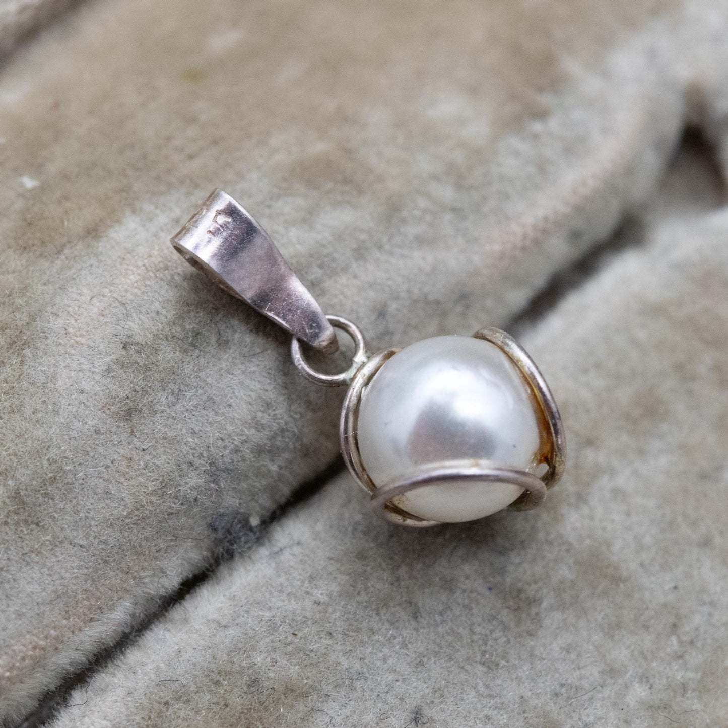 Vintage Sterling Silver Faux Pearl Minimalist Pendant - Pretty Silver Gift