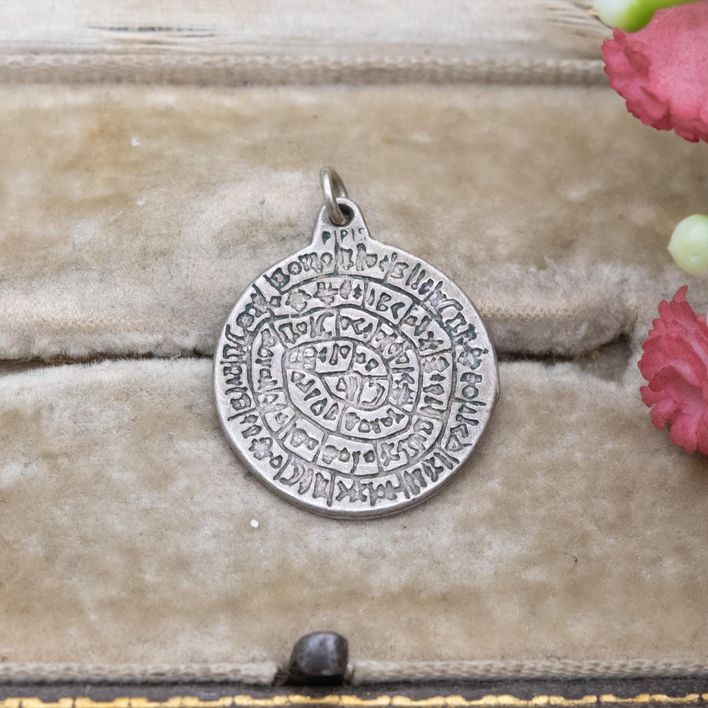 Vintage Mexican Silver Maze Pendant – Traditional Central American Design | Travel Souvenir Jewellery