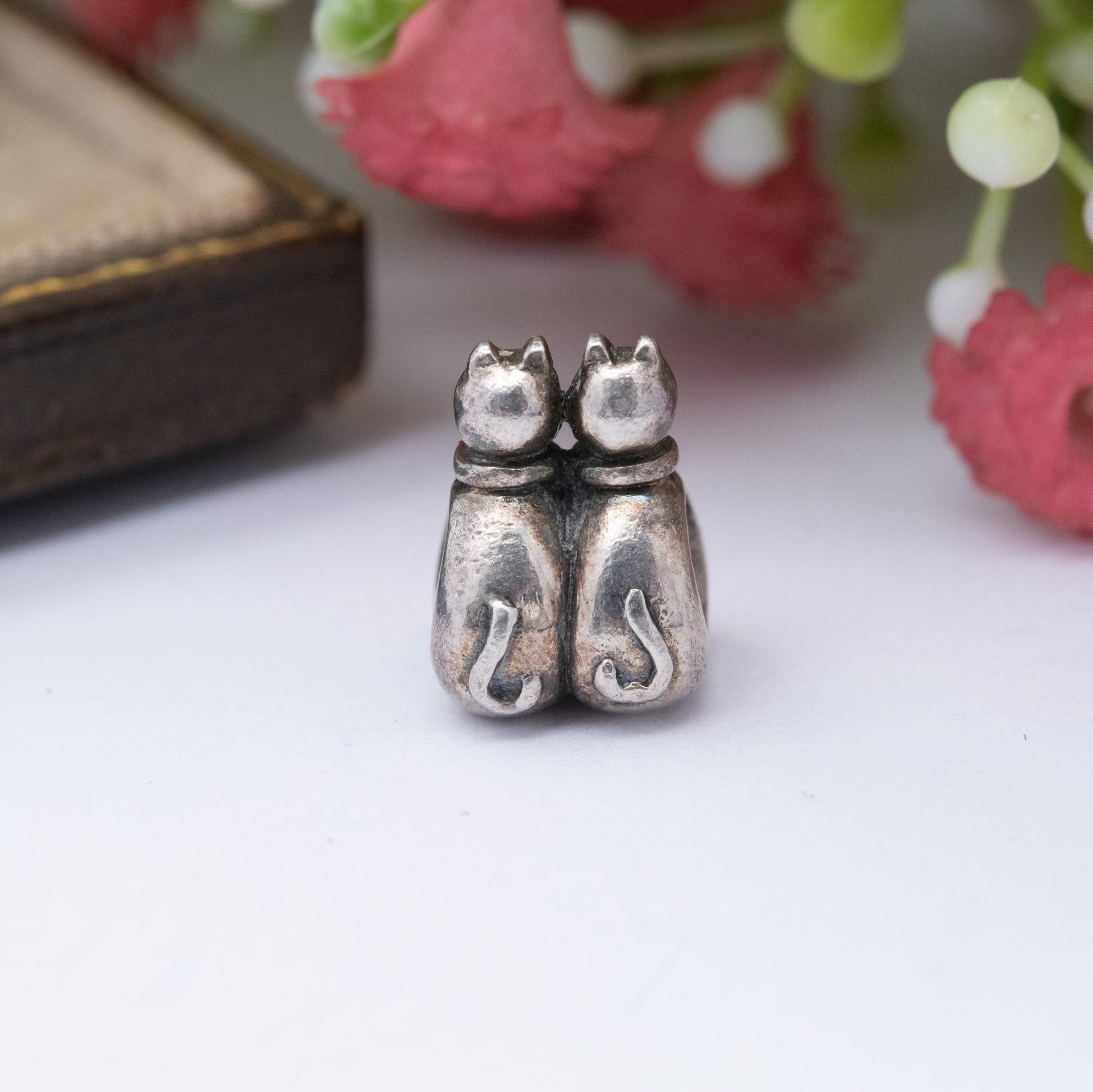 Chamilia Sterling Silver Cats Charm Pendant - Designer Gift for Charm Bracelet