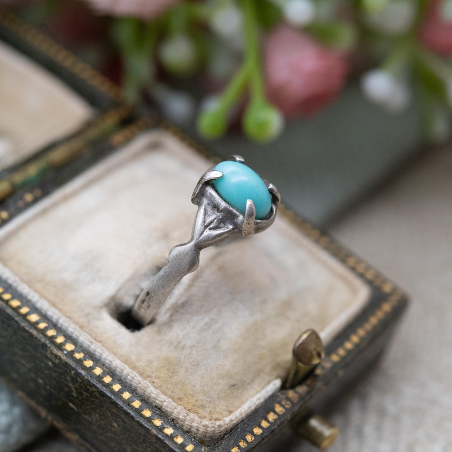 Vintage Silver Blue Stone Ring - Small Cabochon Stone | Everyday Silver Jewellery | UK Size - I | US Size - 4 1/2