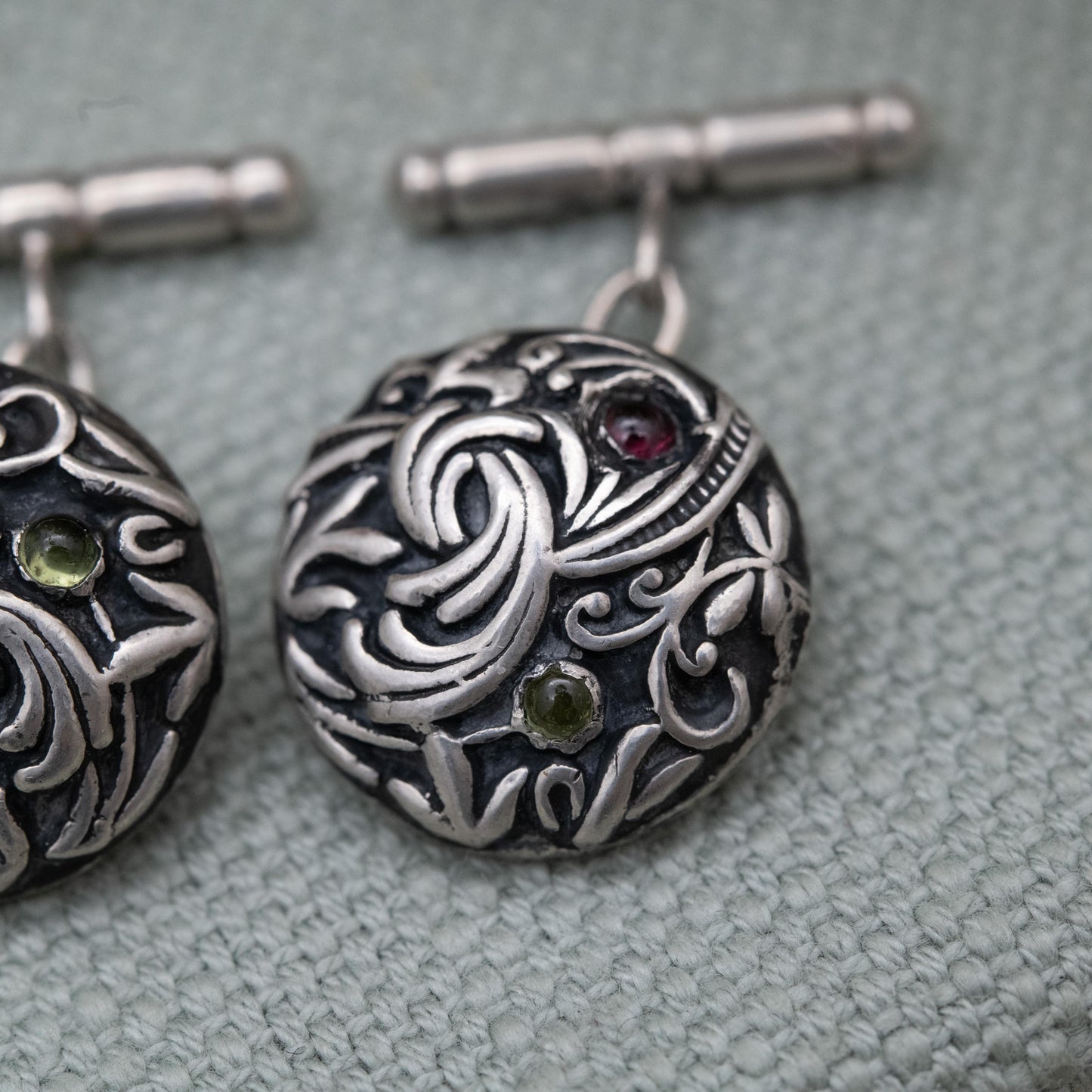 Vintage Sterling Silver Garnet and Peridot Textured Scrolling Cufflinks - Modernist Design | Gift for Him