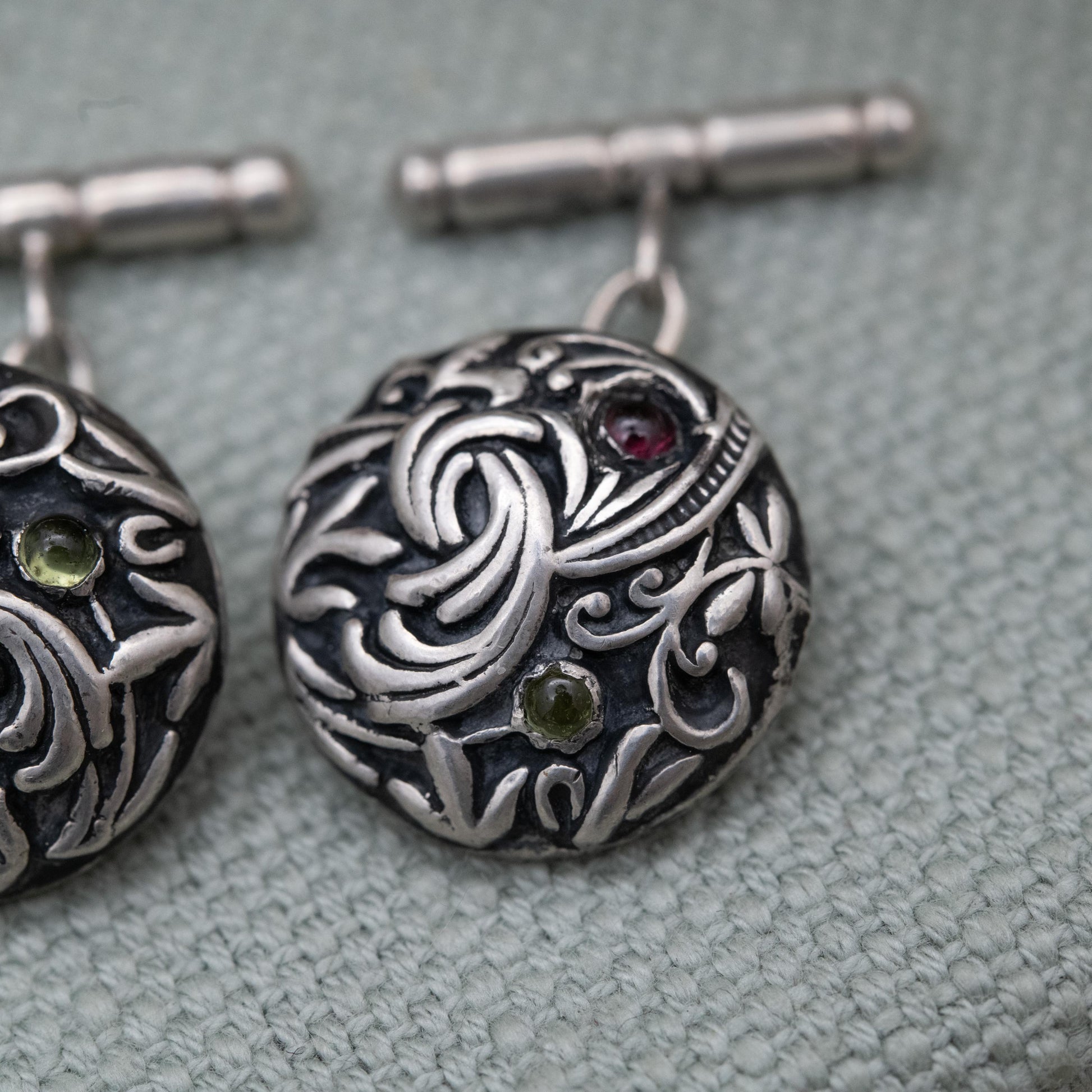 Vintage Sterling Silver Garnet and Peridot Textured Scrolling Cufflinks - Modernist Design | Gift for Him