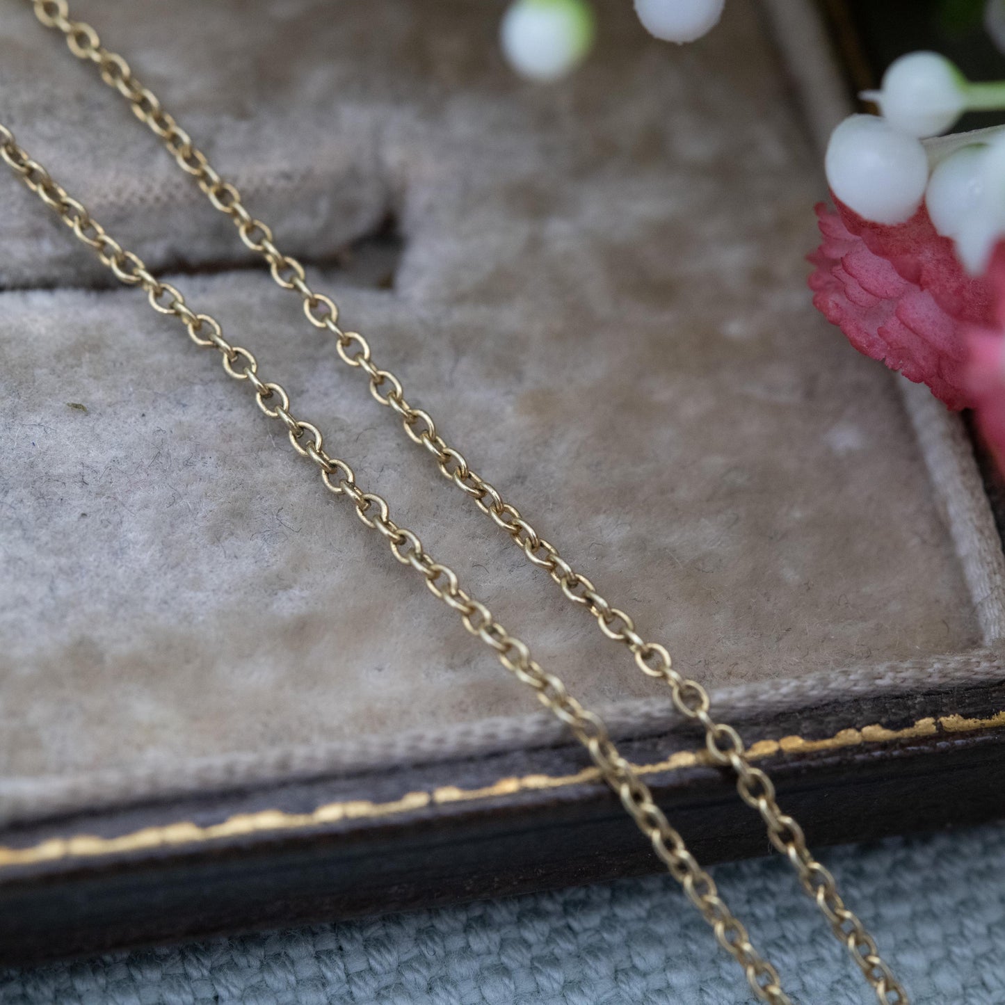 Vintage Gold Plated Green Stone Cable Link Pendant Necklace - Gift for Her